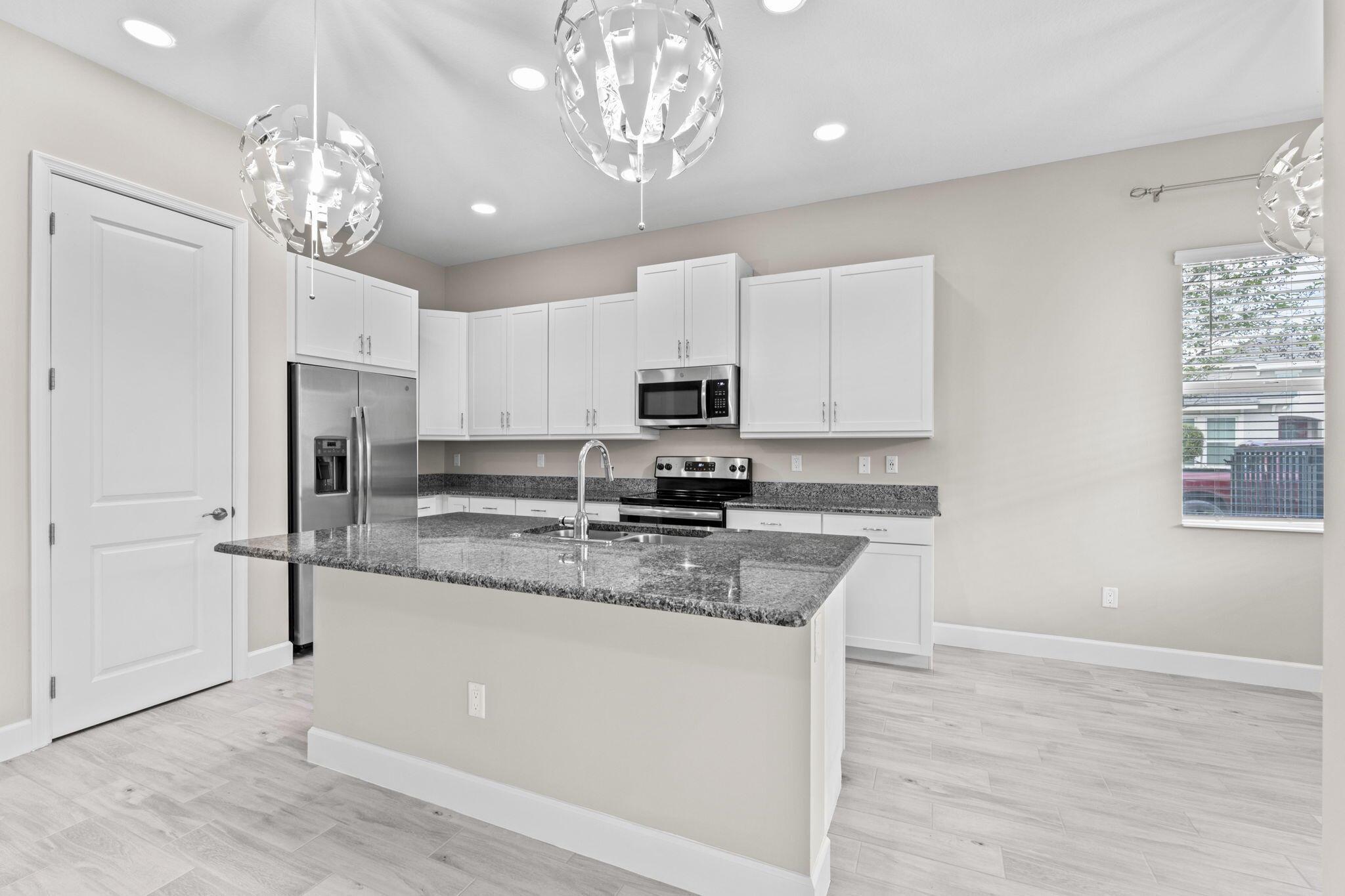 HAMMOCKS OF WESTLAKE PHAS - Residential