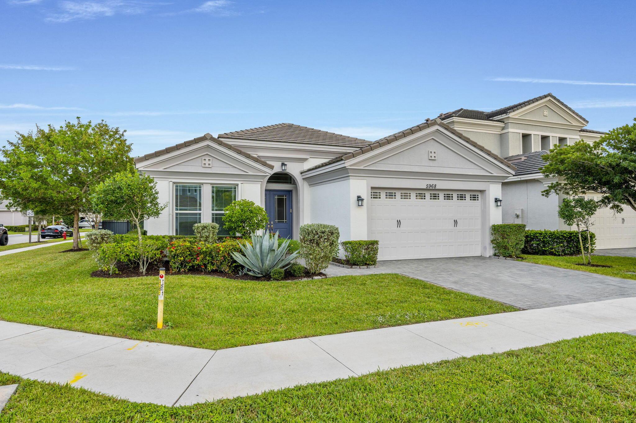 HAMMOCKS OF WESTLAKE PHAS - Residential