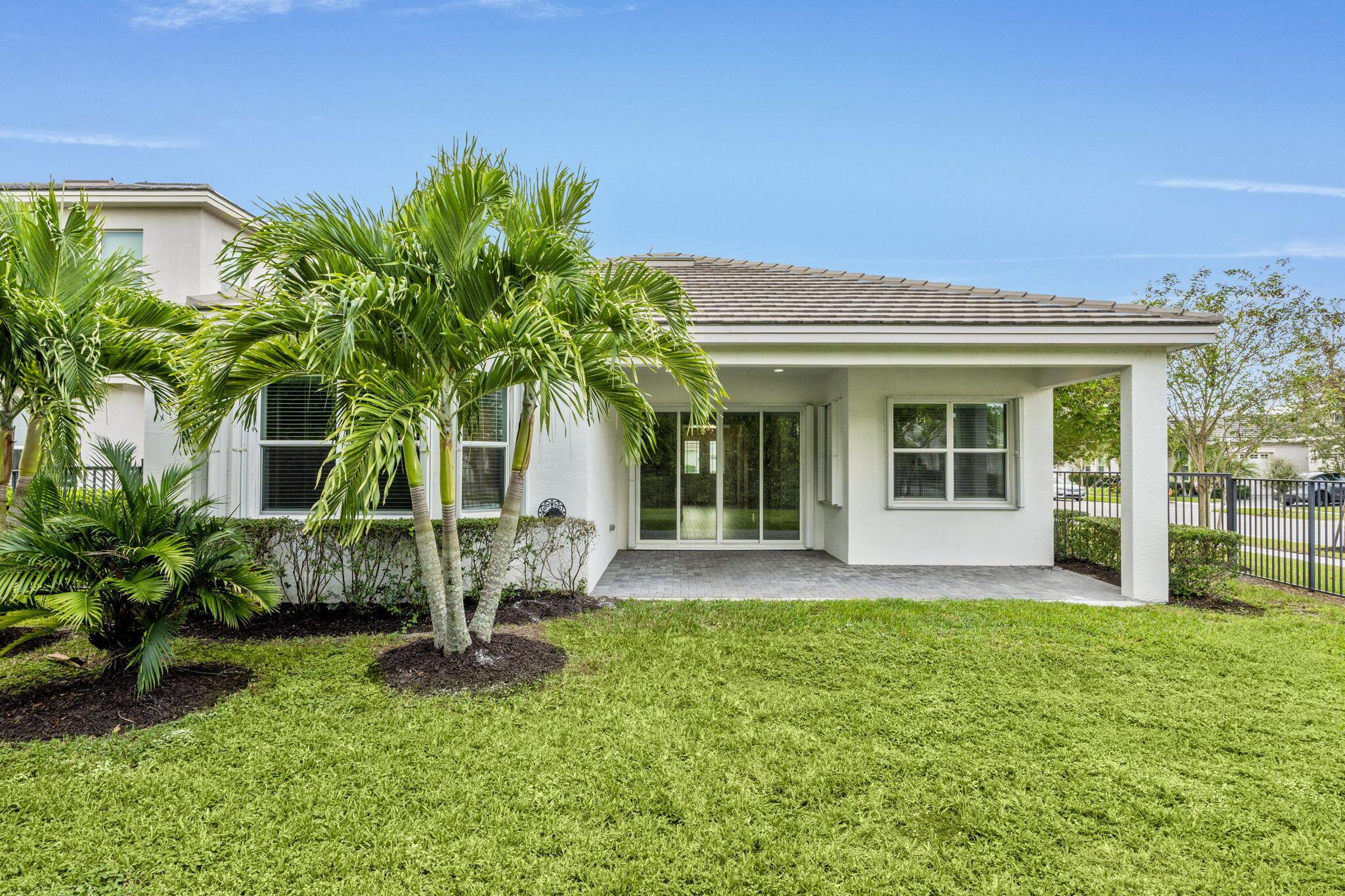 HAMMOCKS OF WESTLAKE PHAS - Residential