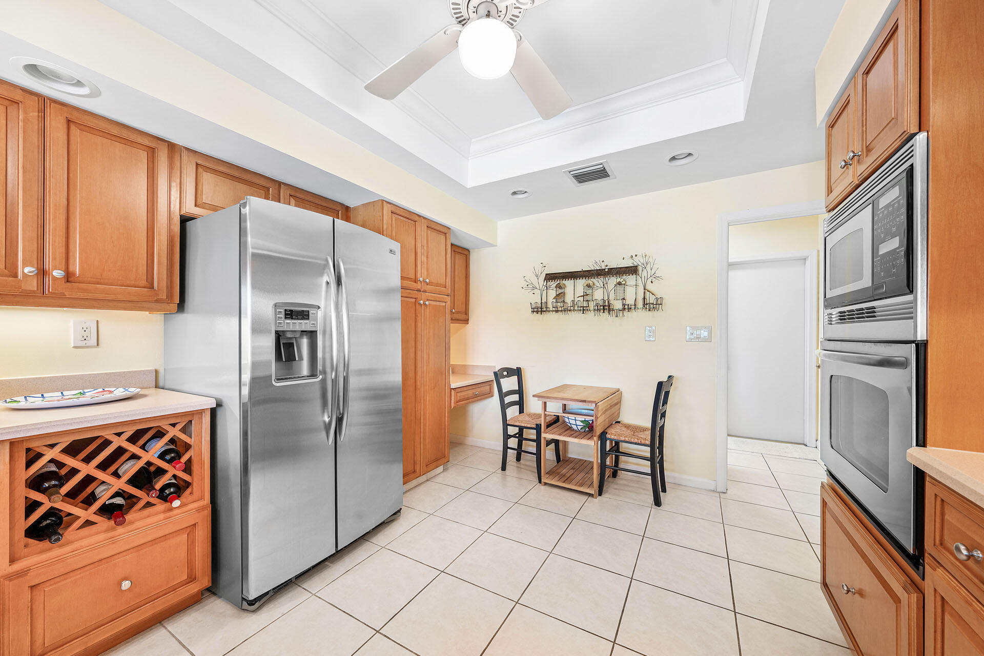 ROYAL PALM YACHT & COUNTRY CLUB - Residential