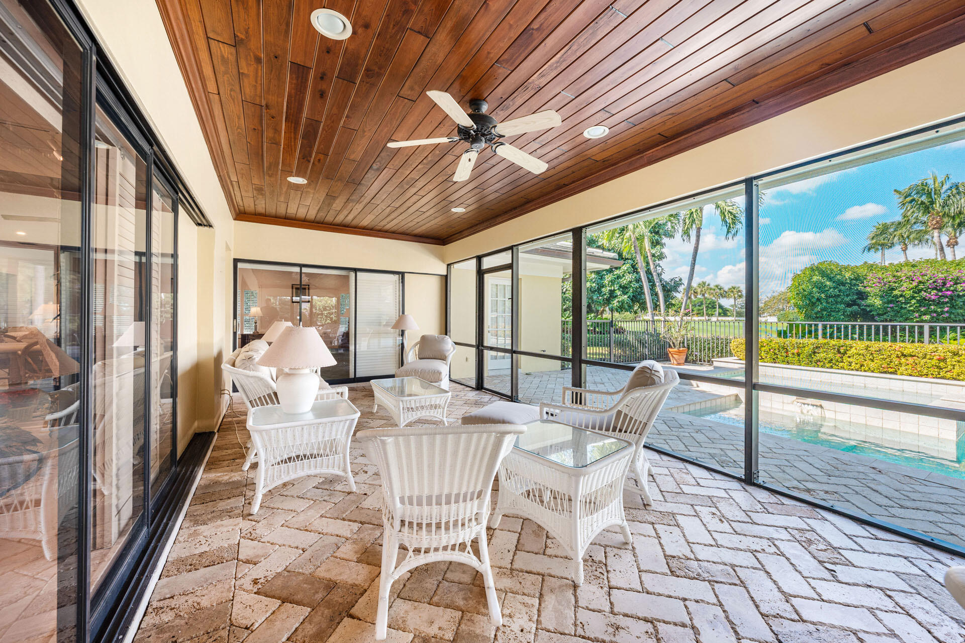 ROYAL PALM YACHT & COUNTRY CLUB - Residential