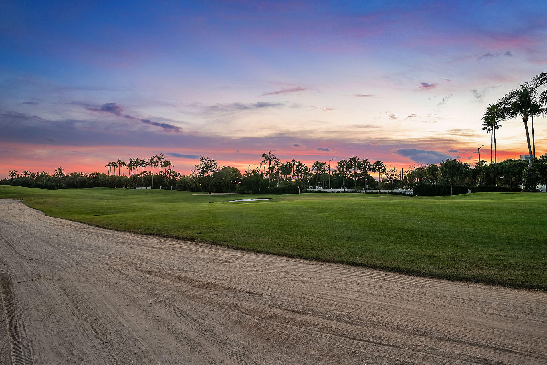 ROYAL PALM YACHT & COUNTRY CLUB - Residential