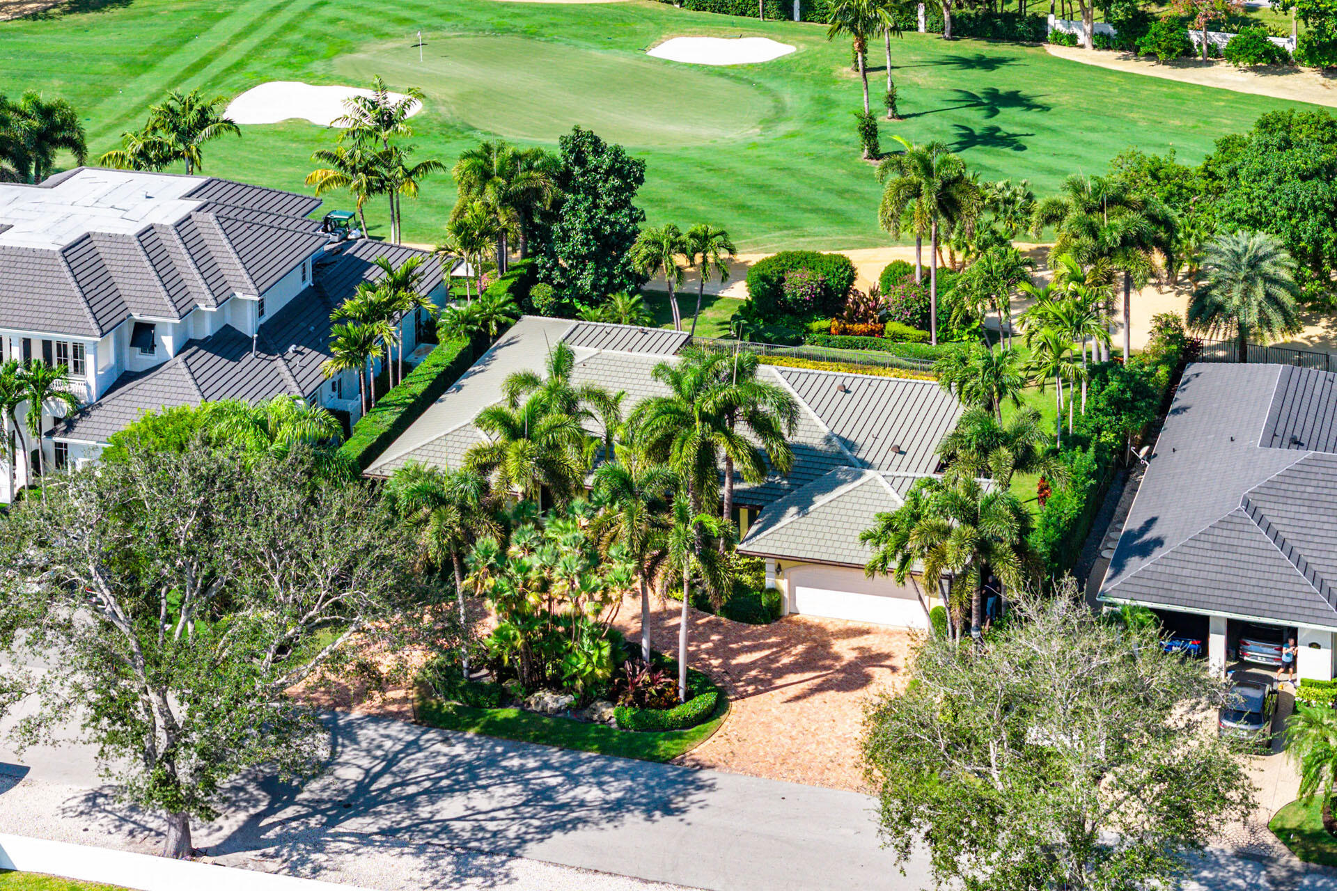 ROYAL PALM YACHT & COUNTRY CLUB - Residential