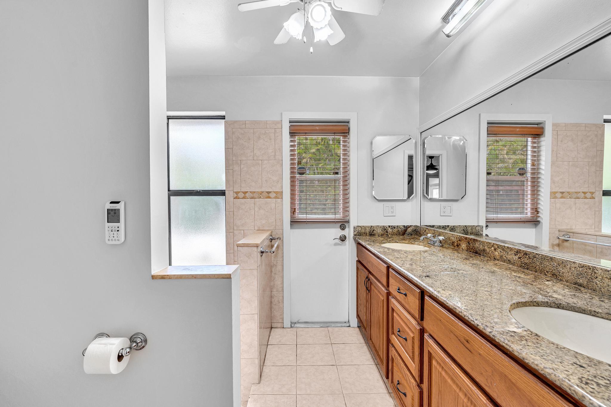 OAK WOOD - Residential