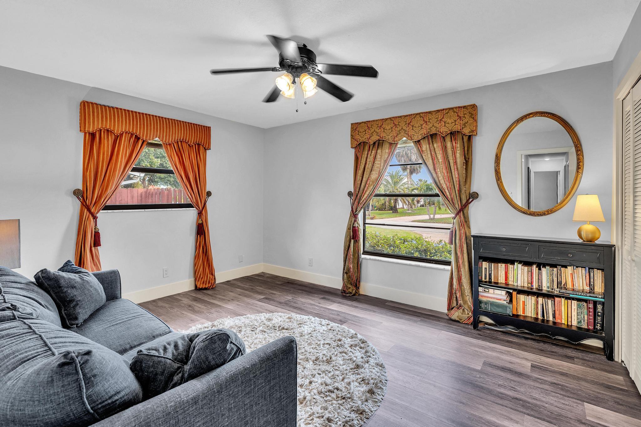 OAK WOOD - Residential