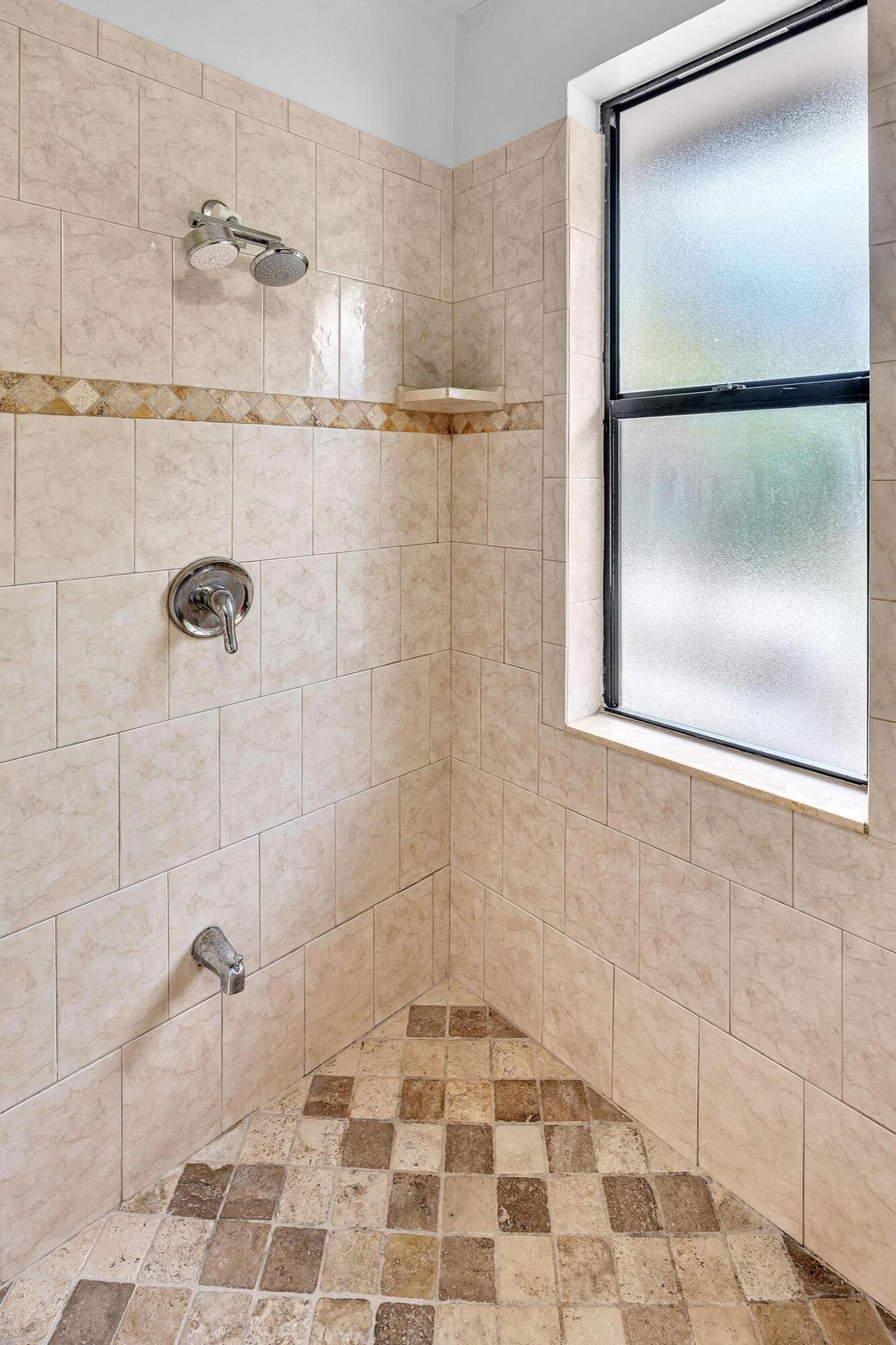 OAK WOOD - Residential