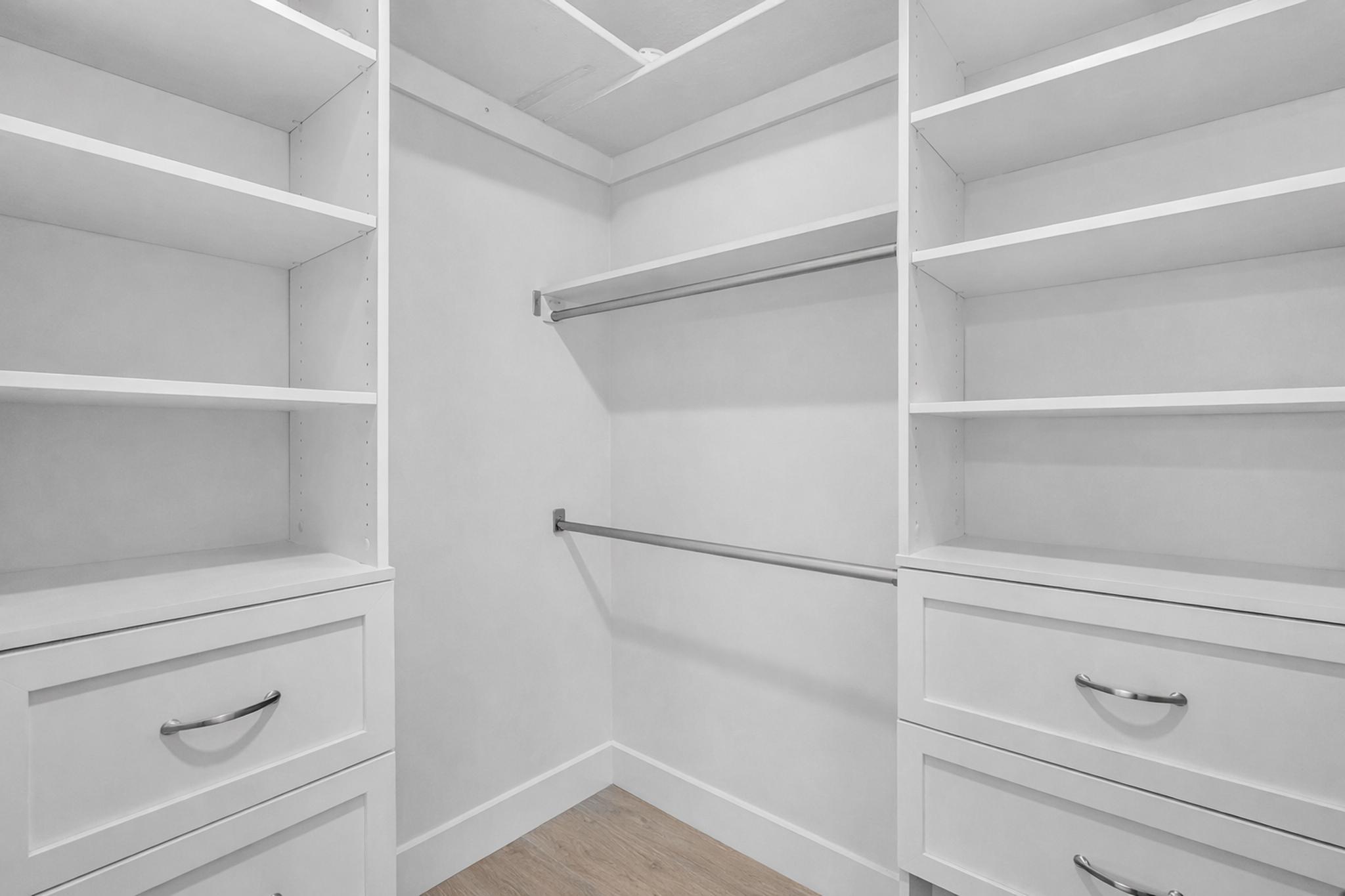 OAK WOOD - Residential