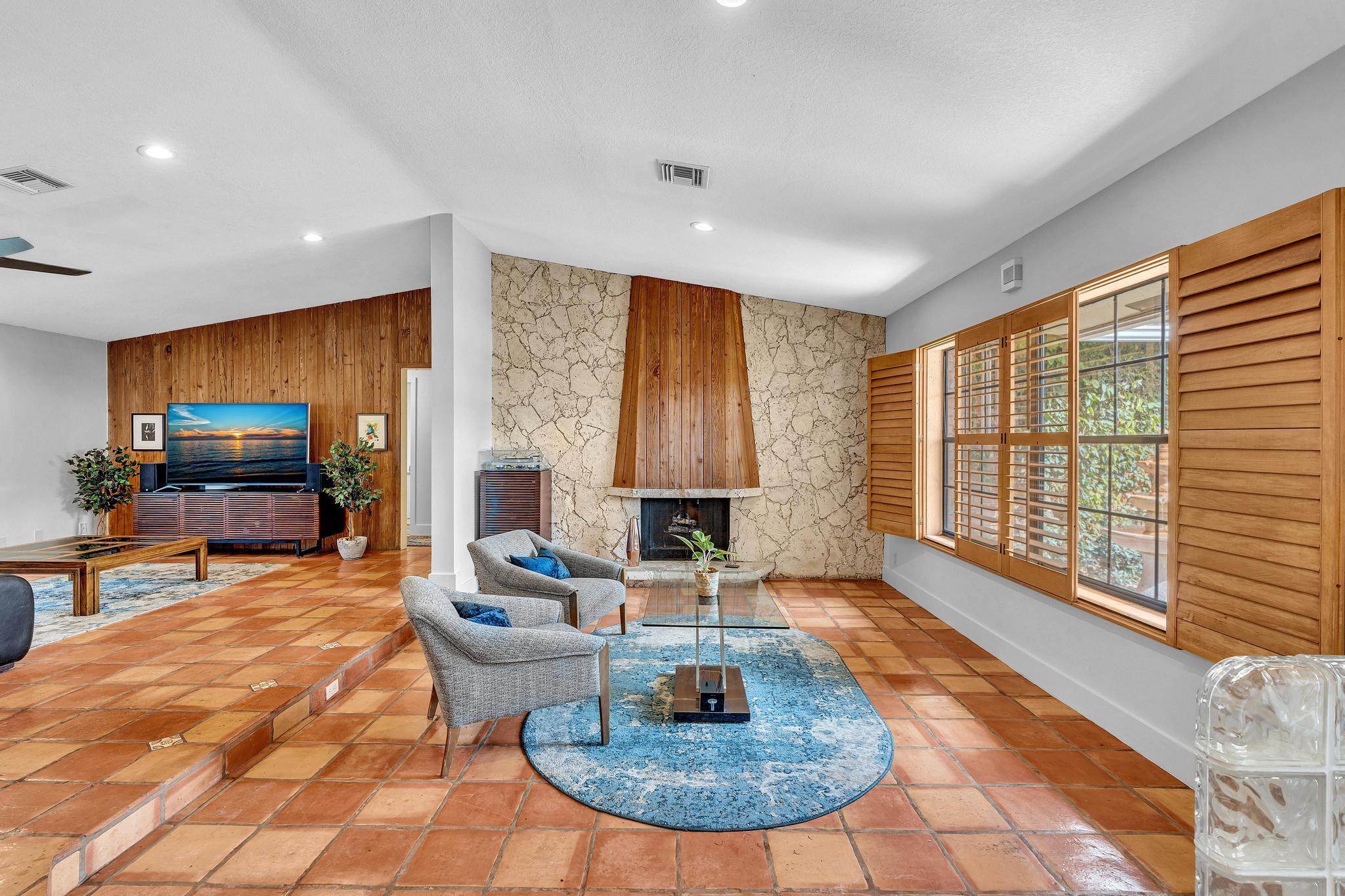 OAK WOOD - Residential