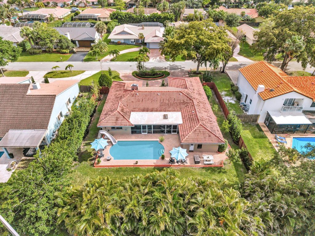 Photo of 10133 NW 2nd Street, Coral Springs, FL 33071 (MLS # B26017219)