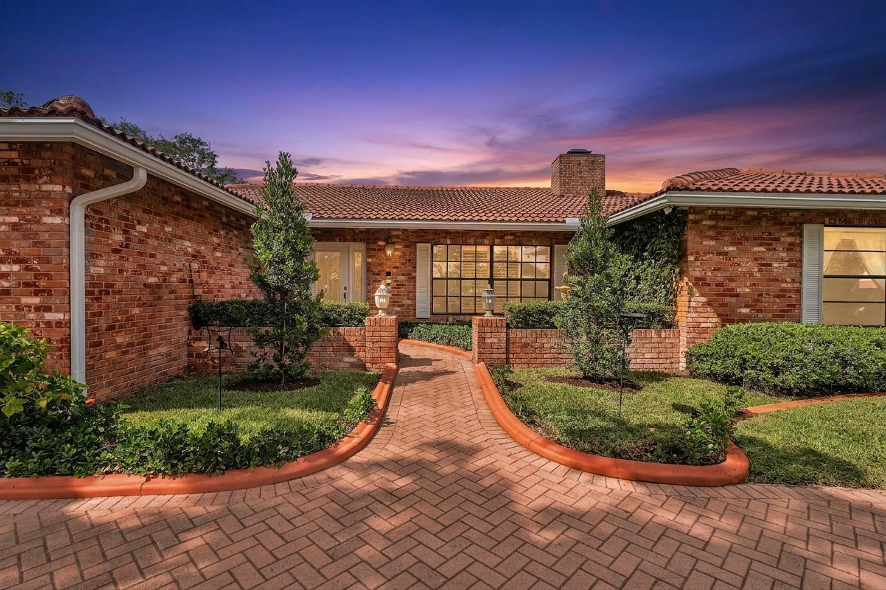 OAK WOOD - Residential