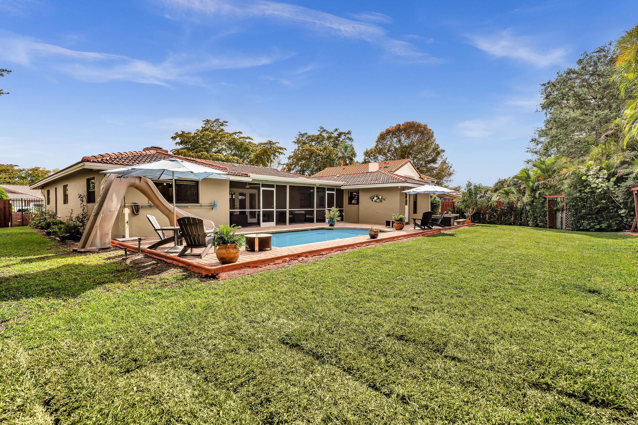 OAK WOOD - Residential