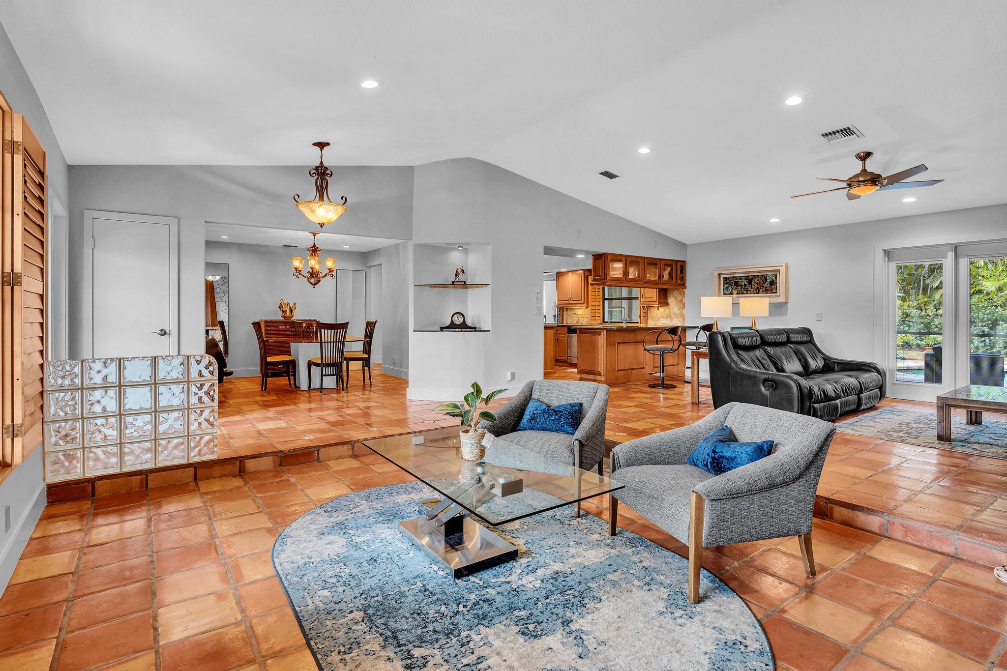 OAK WOOD - Residential