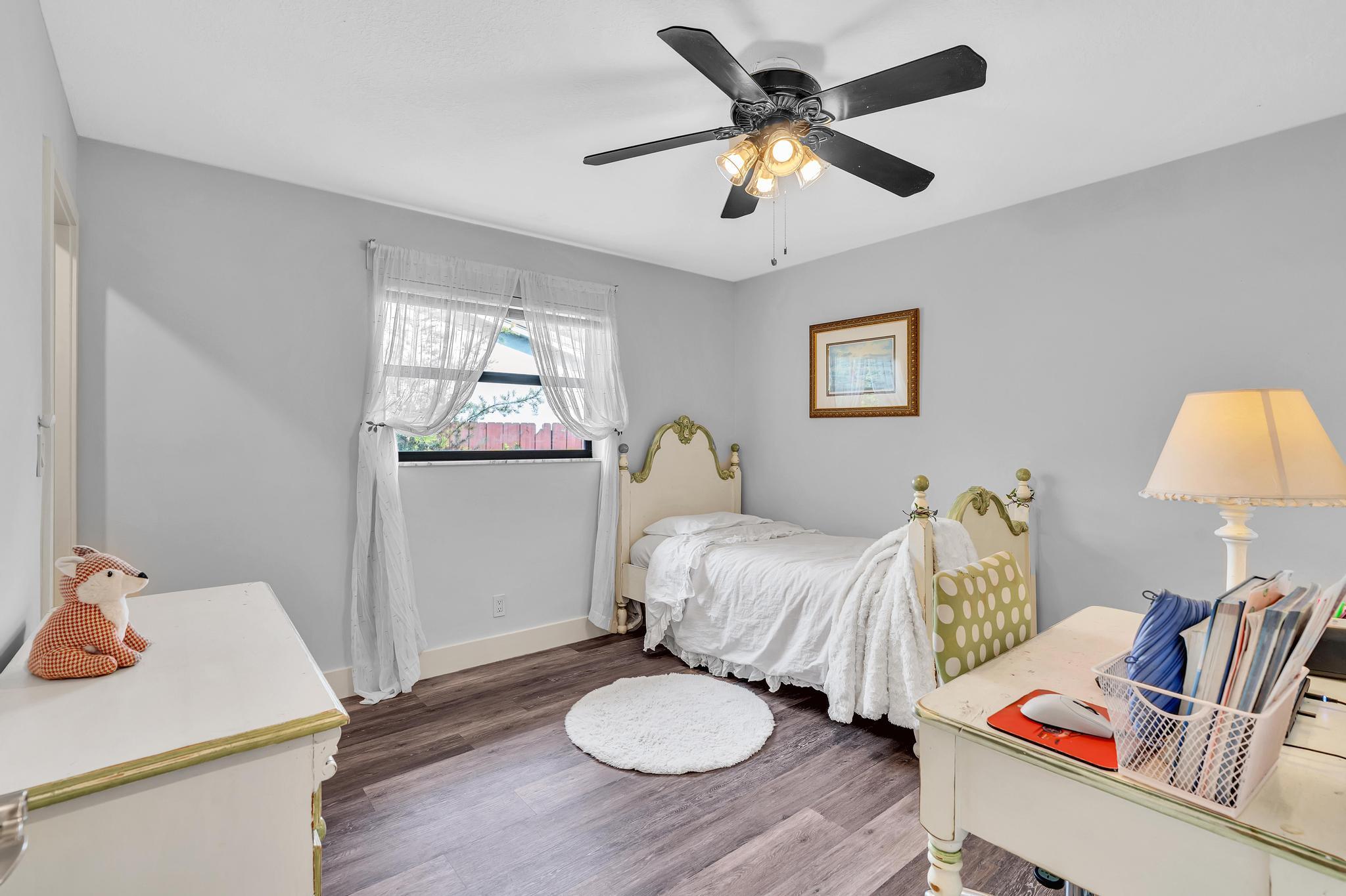 OAK WOOD - Residential