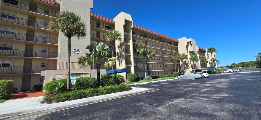 Bright  and Spacious 2 bedroom apartment, 3rd floor with elevator, big balcony overlooking the golf course.Rent includes water, WI-FI internet/TV service, and use of the Poinciana Place community recreational facilities with a big pool right across the parking lot. Split-bedroom layout offers privacy for all residents and guests. Close to Shopping Dining & Medical centers, only minutes from the beach with easy access to the Florida Turnpike , I95 and West Palm Beach airport (PBI).