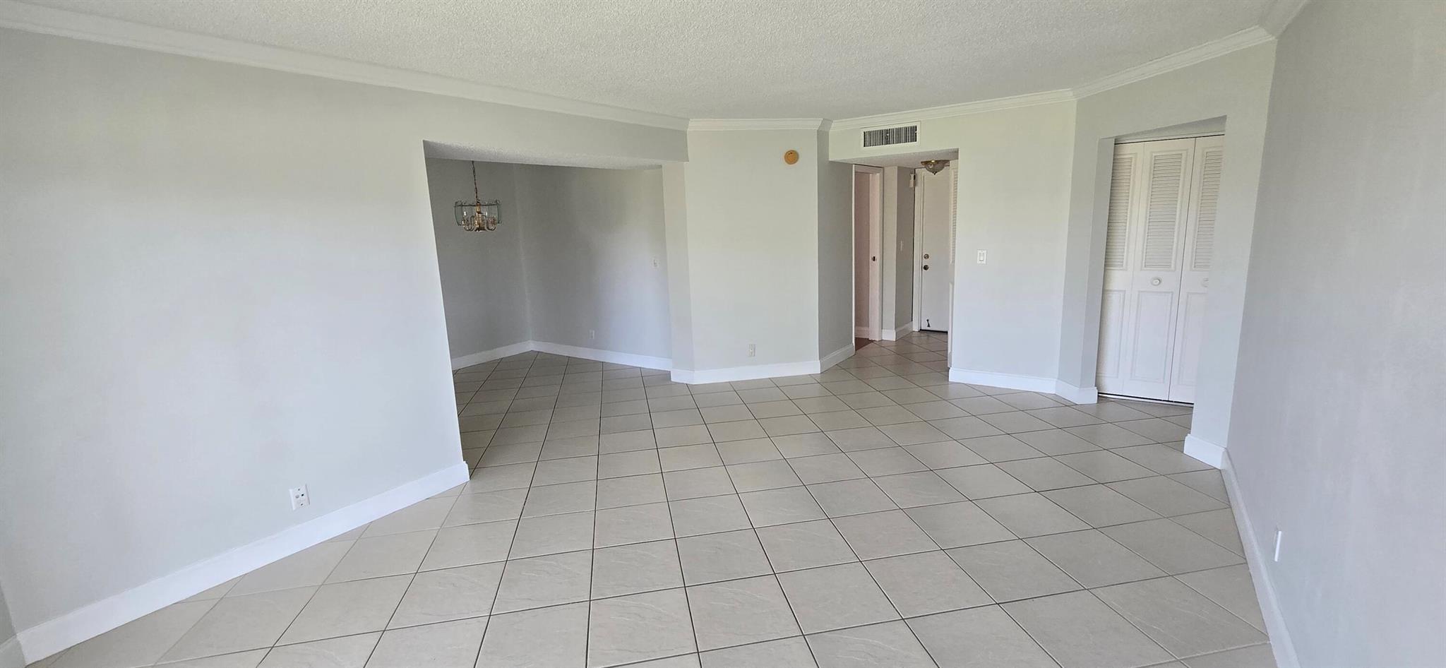 POINCIANA PLACE COND 1,2, - Residential Lease