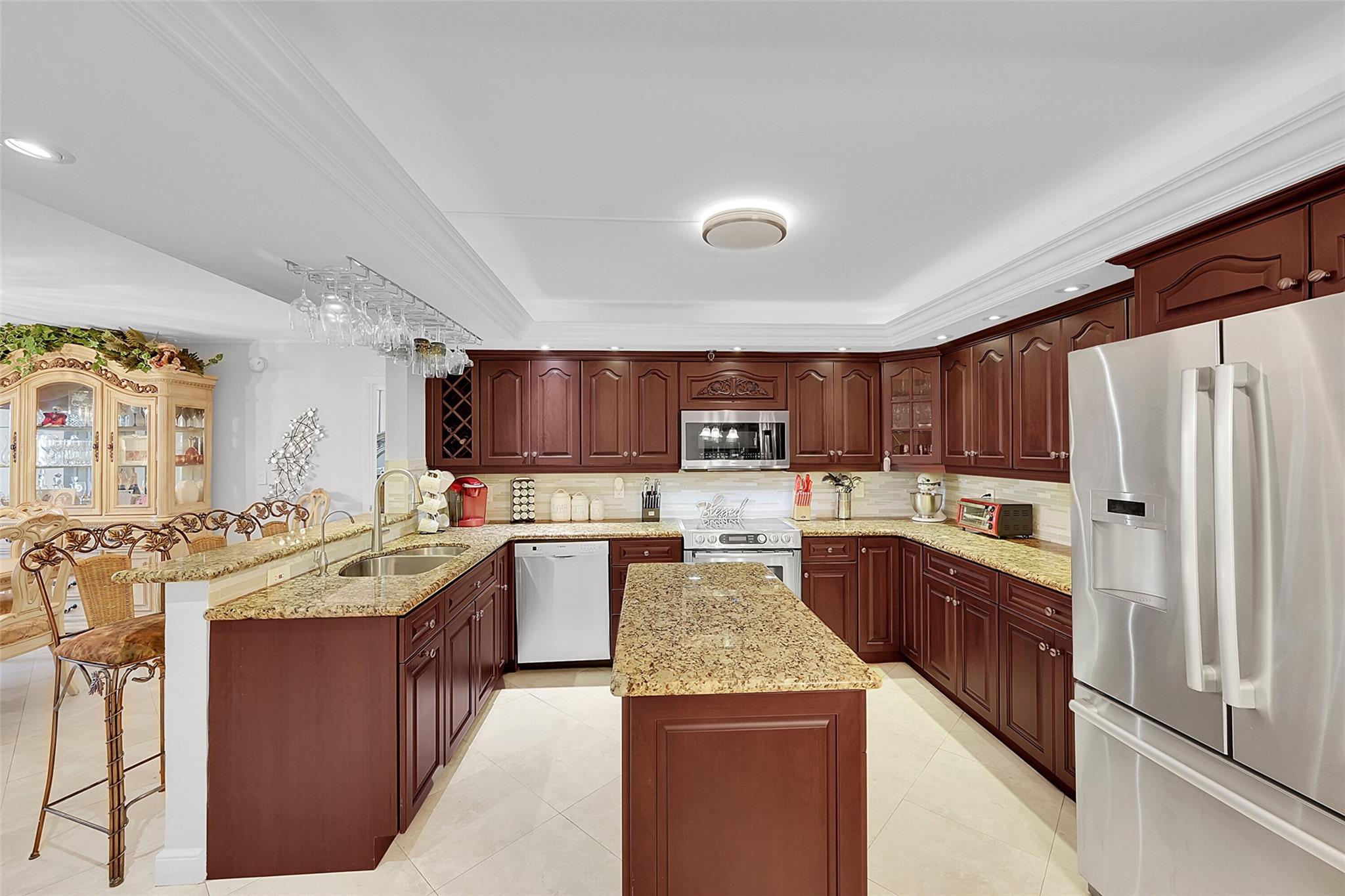 Voyager Condo - Residential