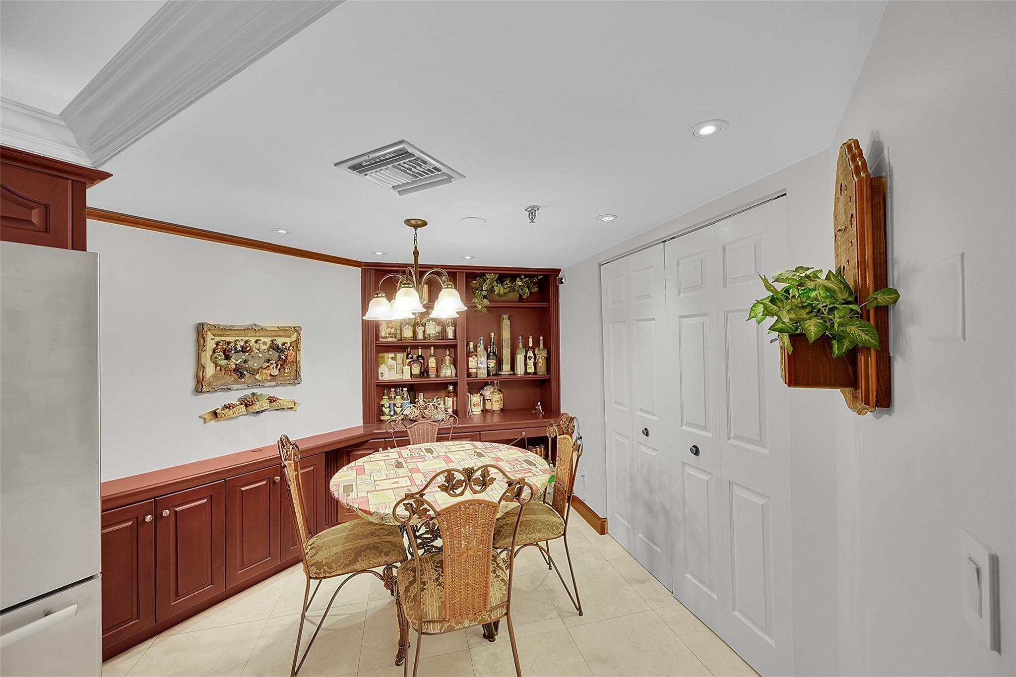 Voyager Condo - Residential