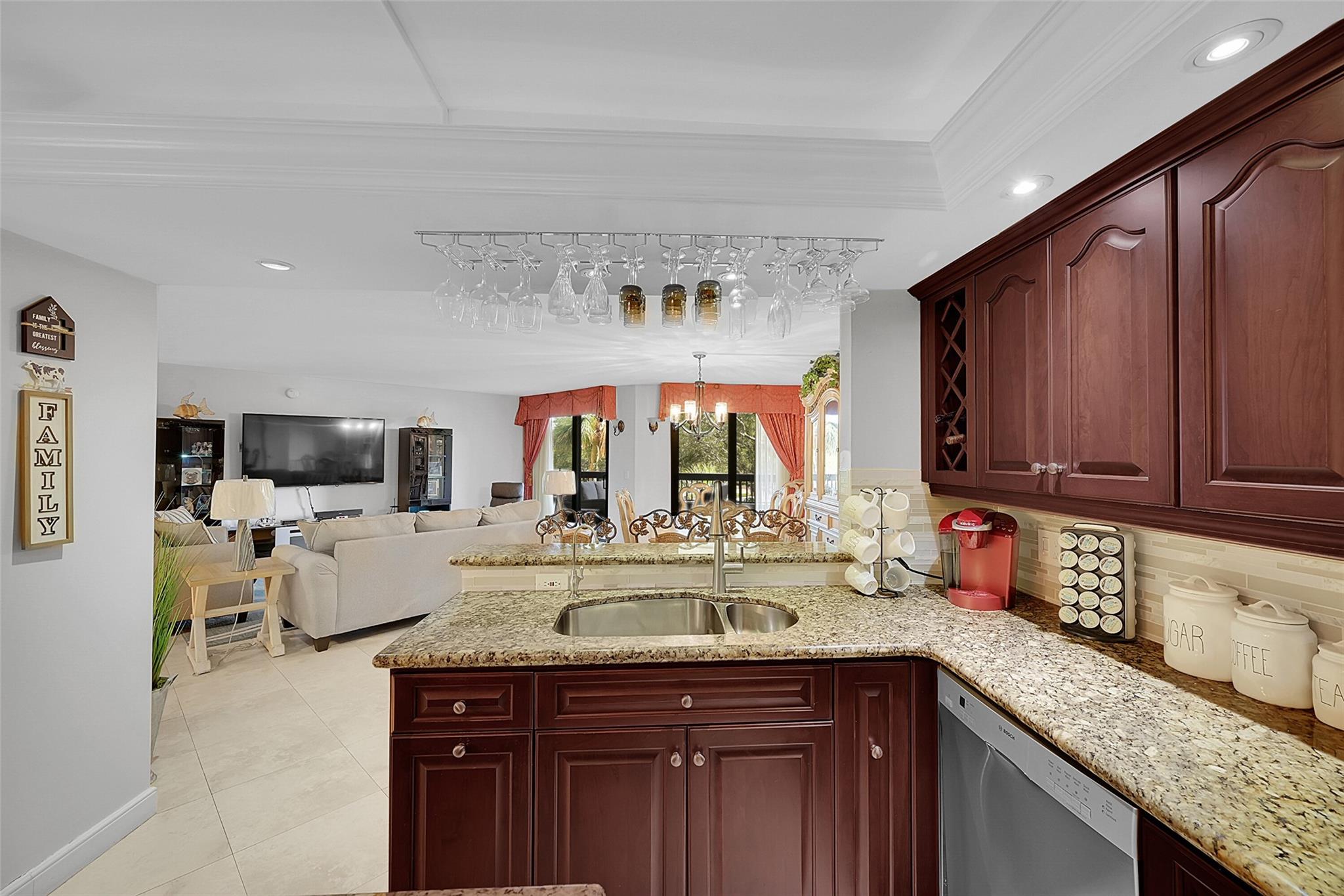 Voyager Condo - Residential