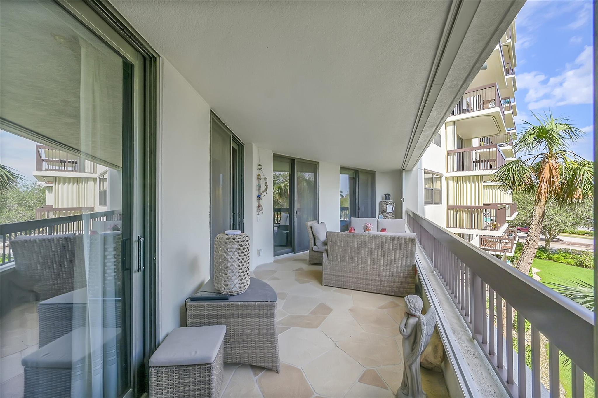 Voyager Condo - Residential