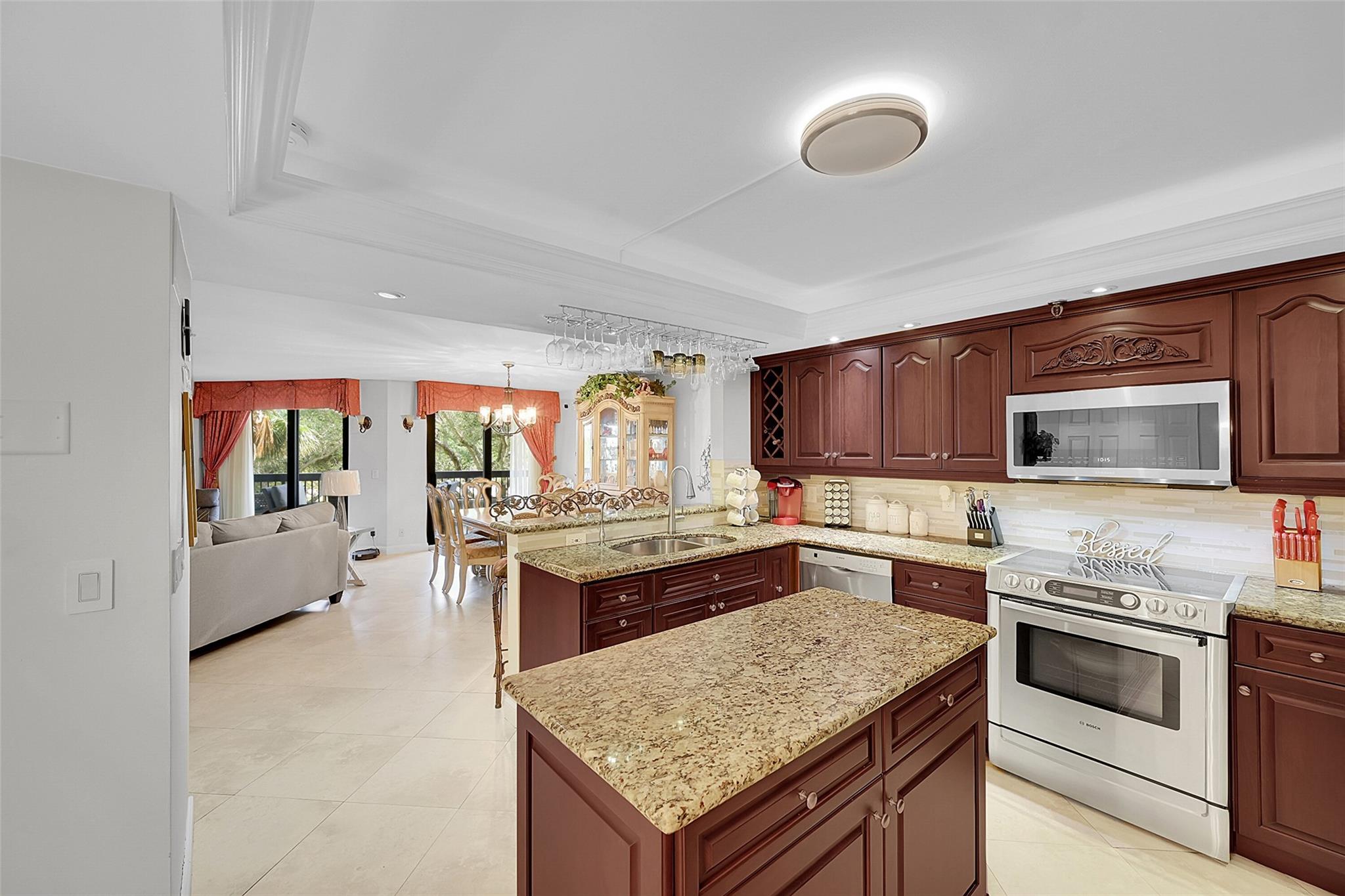 Voyager Condo - Residential