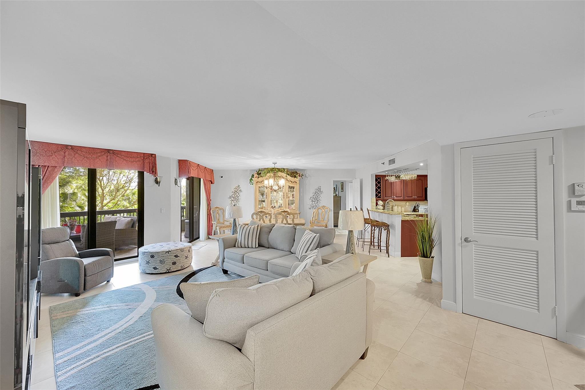 Voyager Condo - Residential