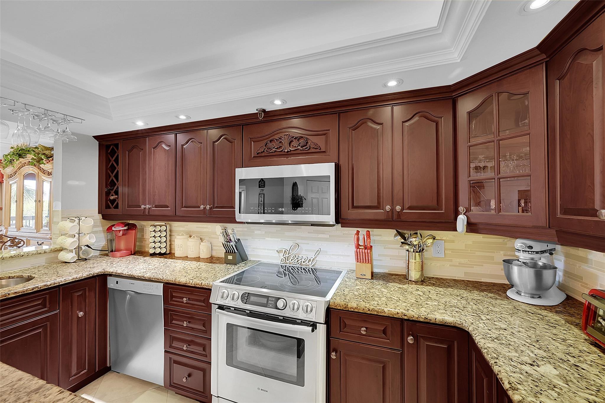 Voyager Condo - Residential