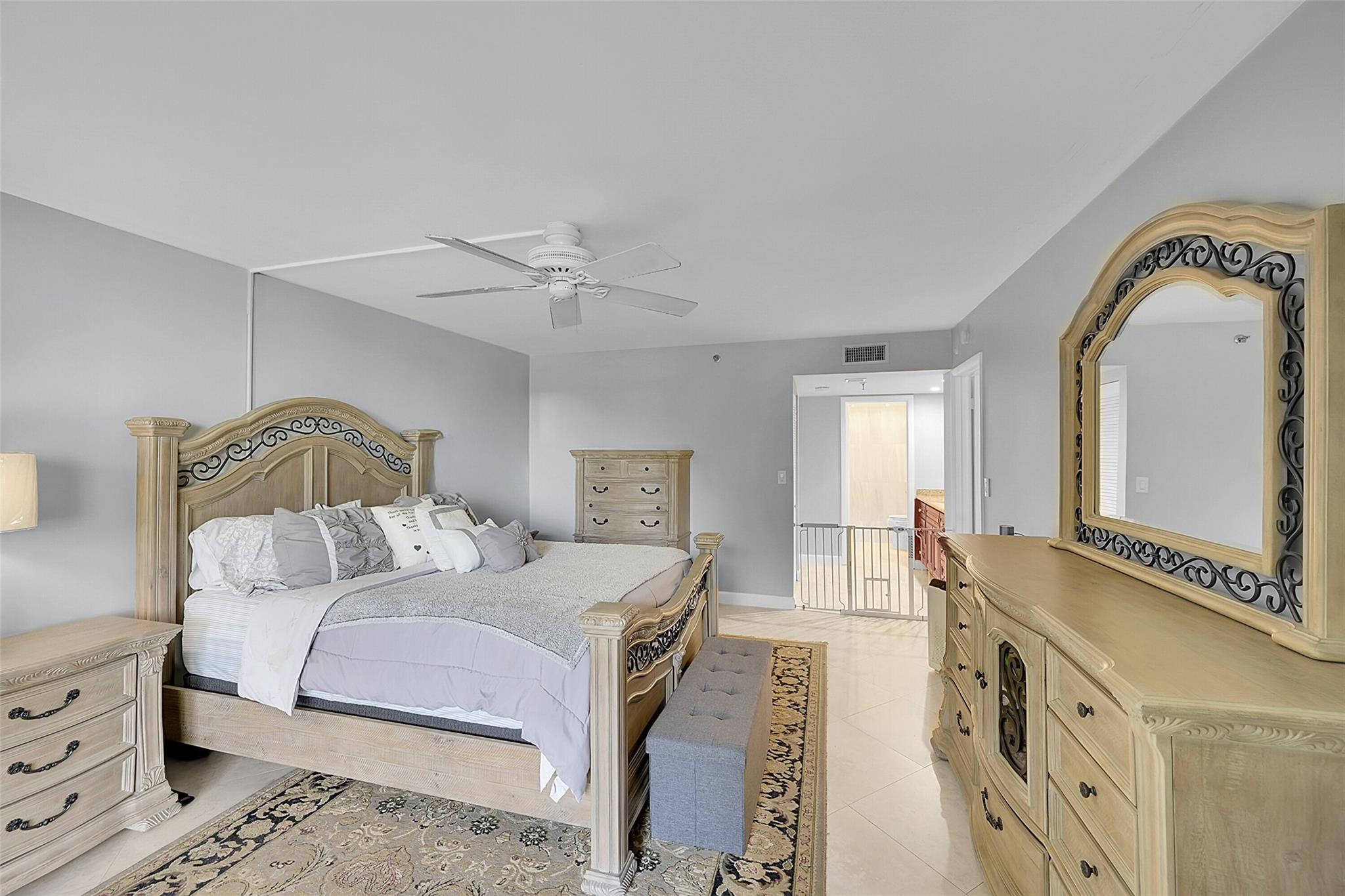 Voyager Condo - Residential