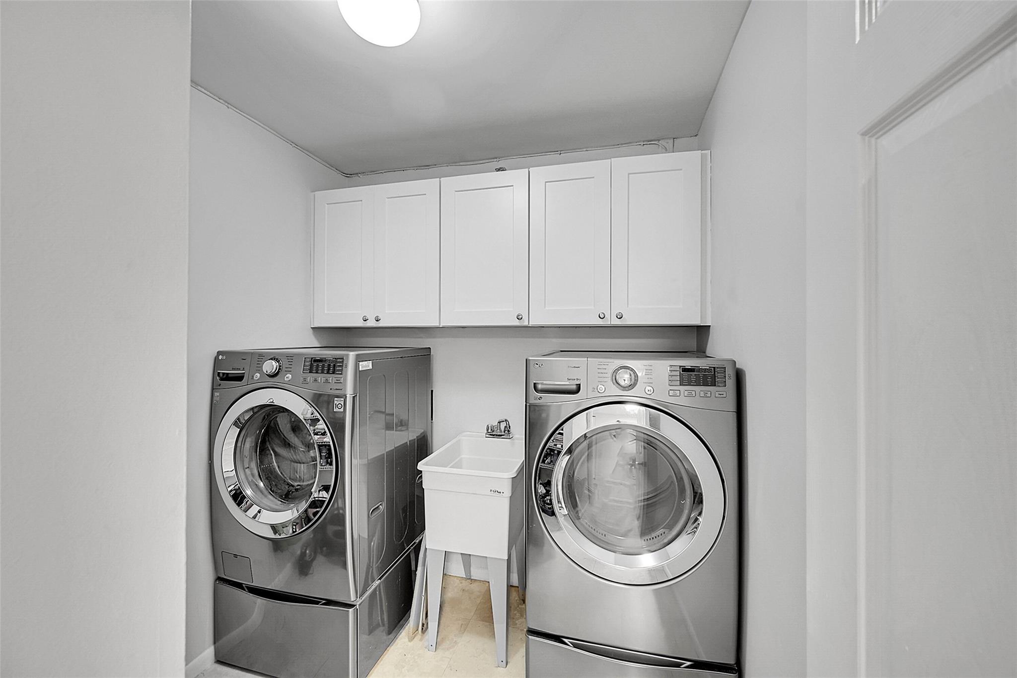 Voyager Condo - Residential