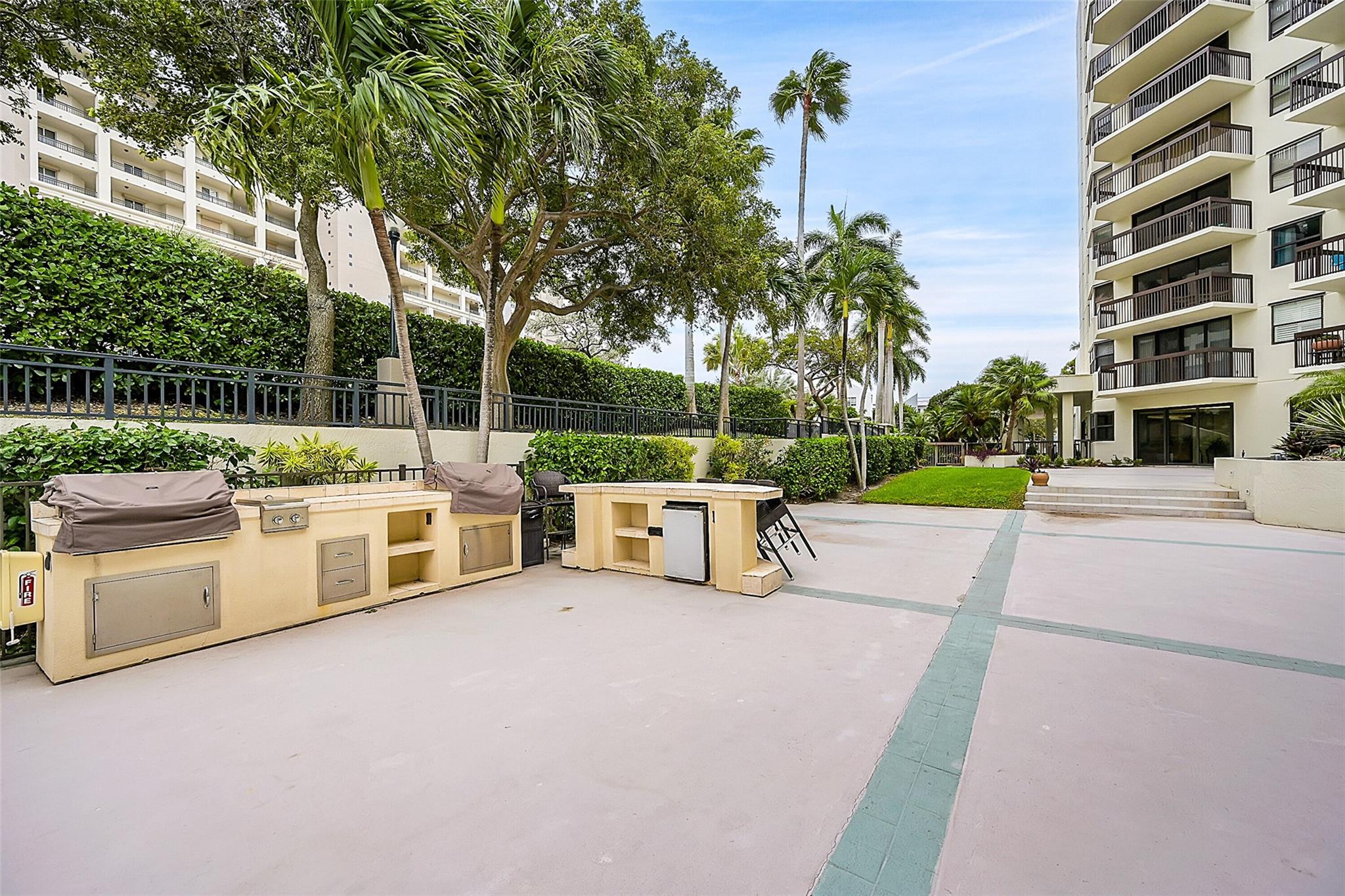 Voyager Condo - Residential