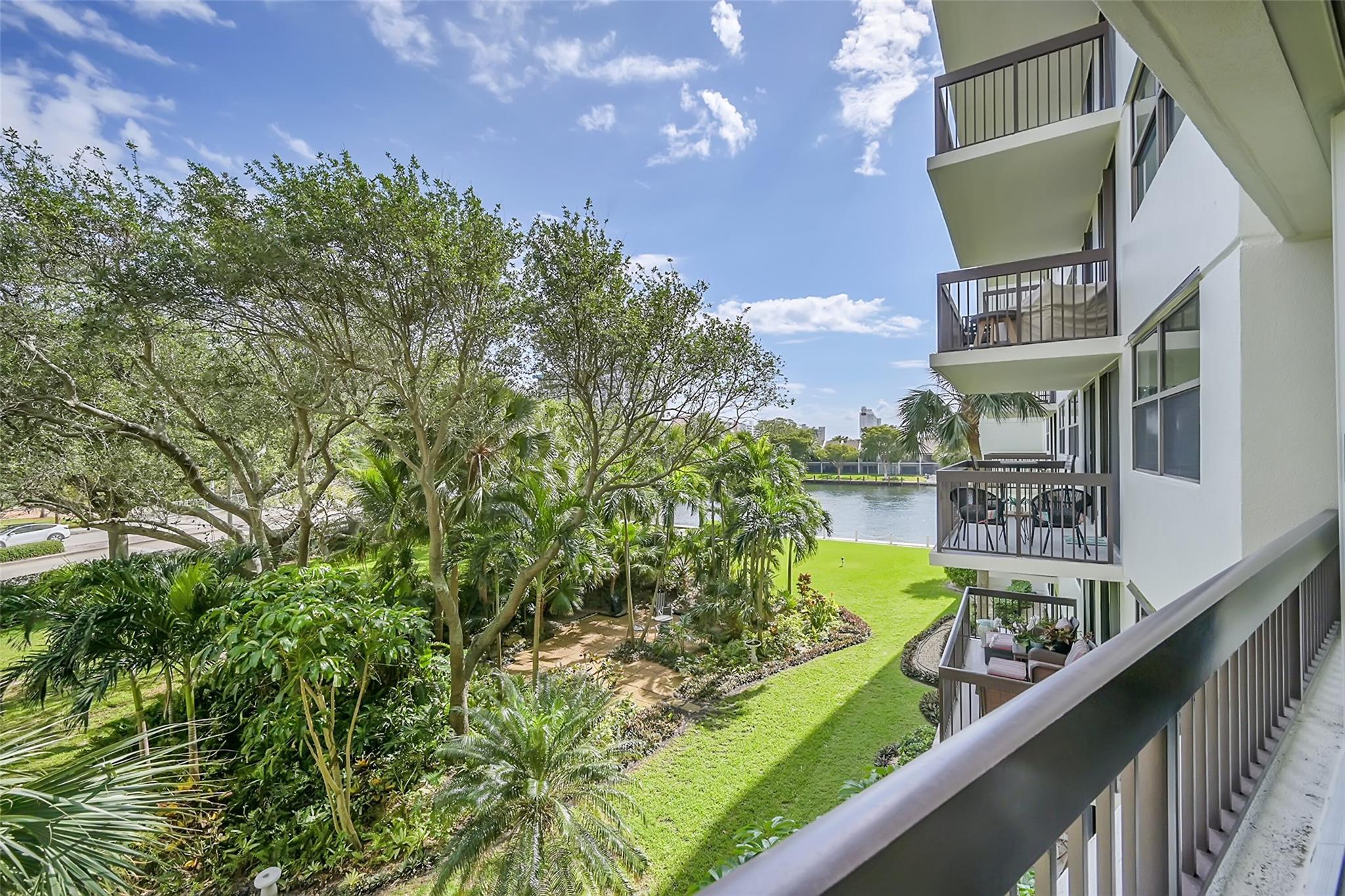 Voyager Condo - Residential