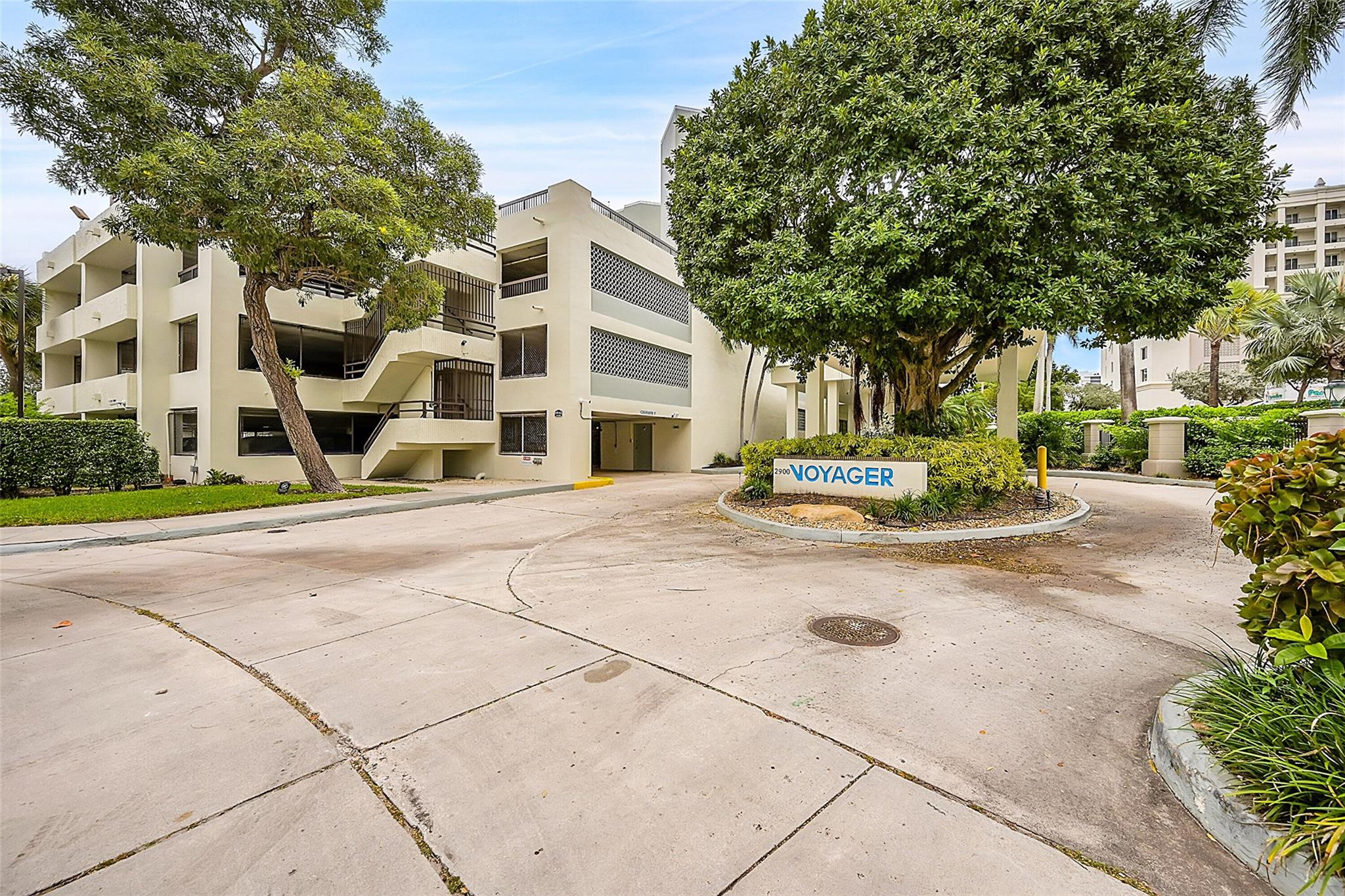 Voyager Condo - Residential