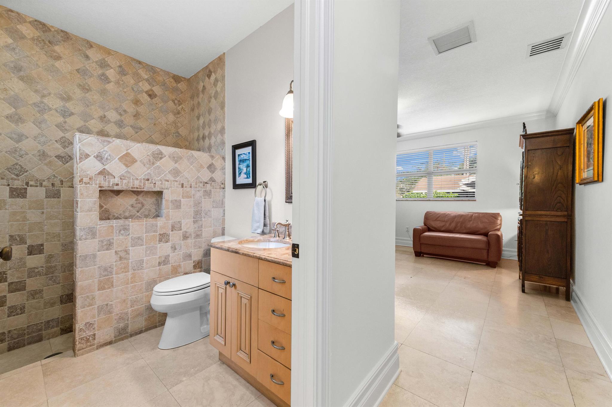 ROYAL OAK HILLS - Residential