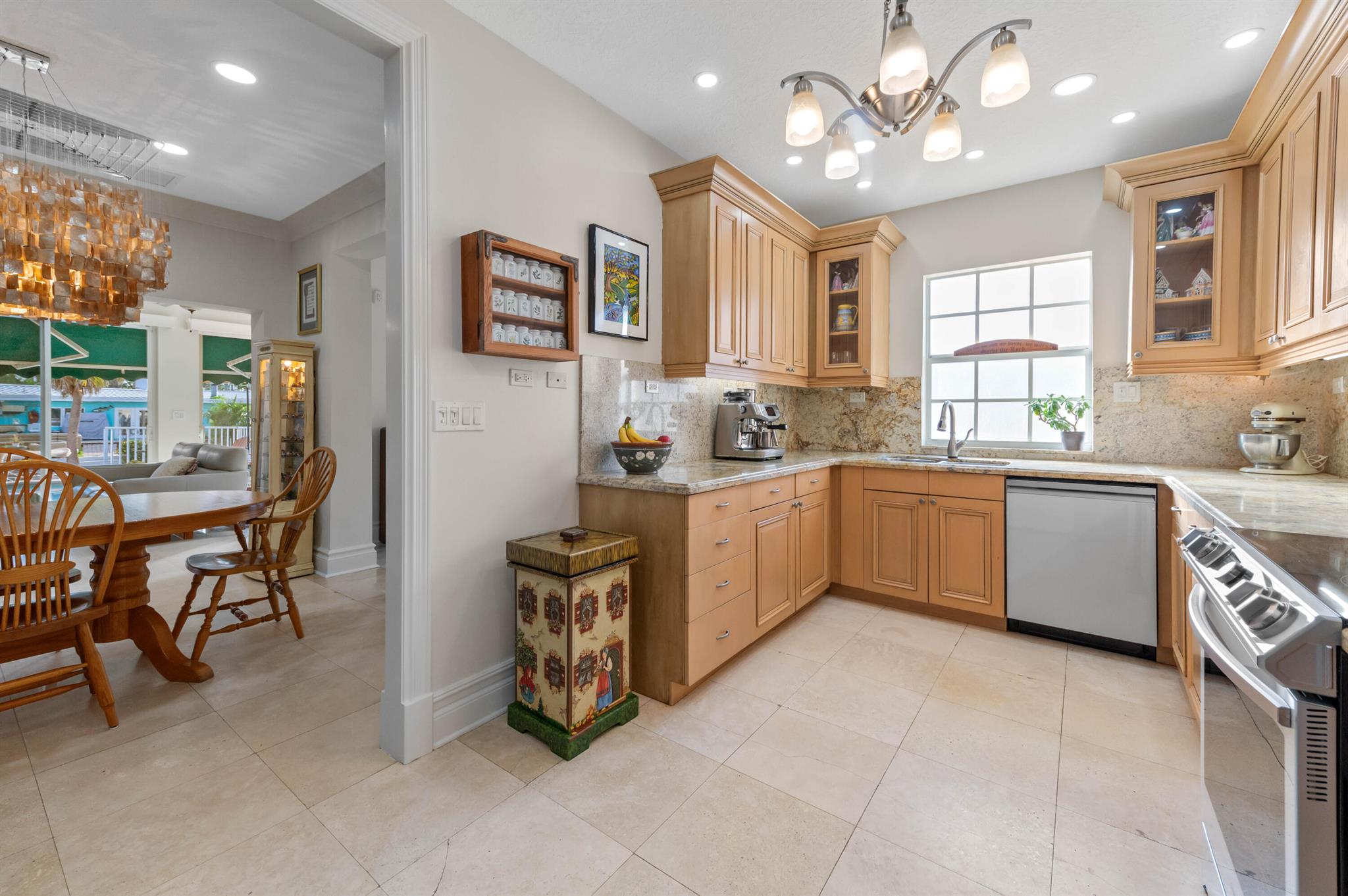 ROYAL OAK HILLS - Residential