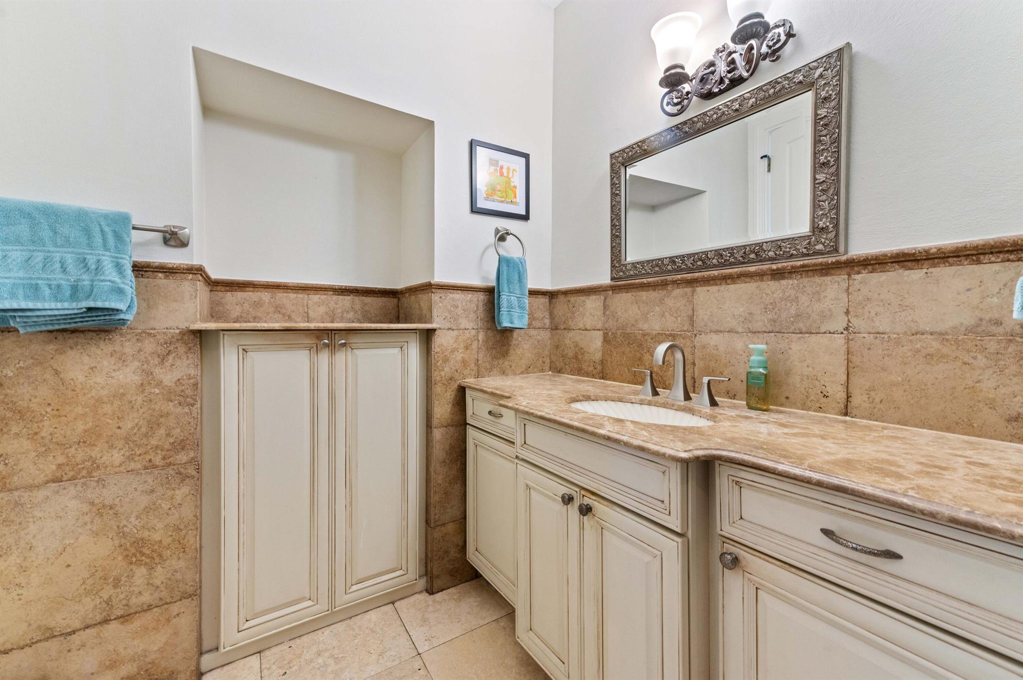 ROYAL OAK HILLS - Residential