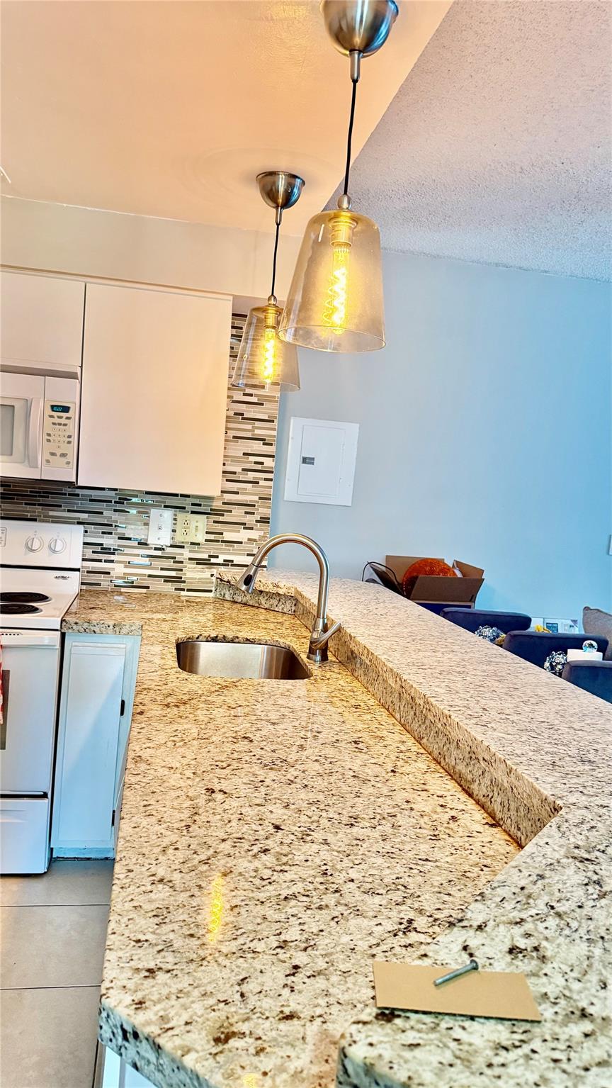 2445 SW 18th Ter 119