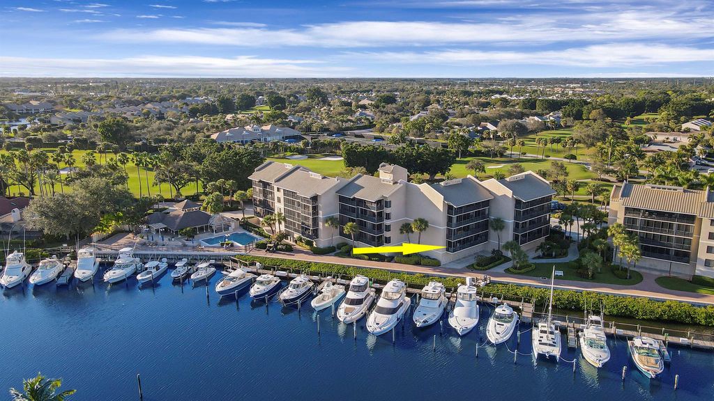 Photo of 16910 Bay Street #E204, Jupiter, FL 33477 (MLS # R10863751)