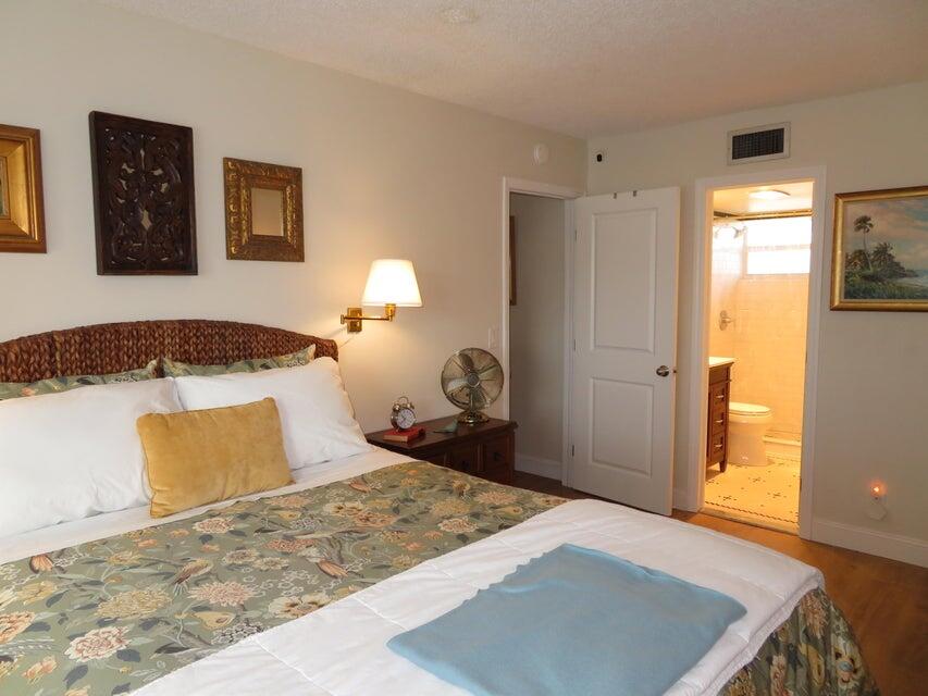 LAKESIDE VILLAGE CONDO 9 - Residential