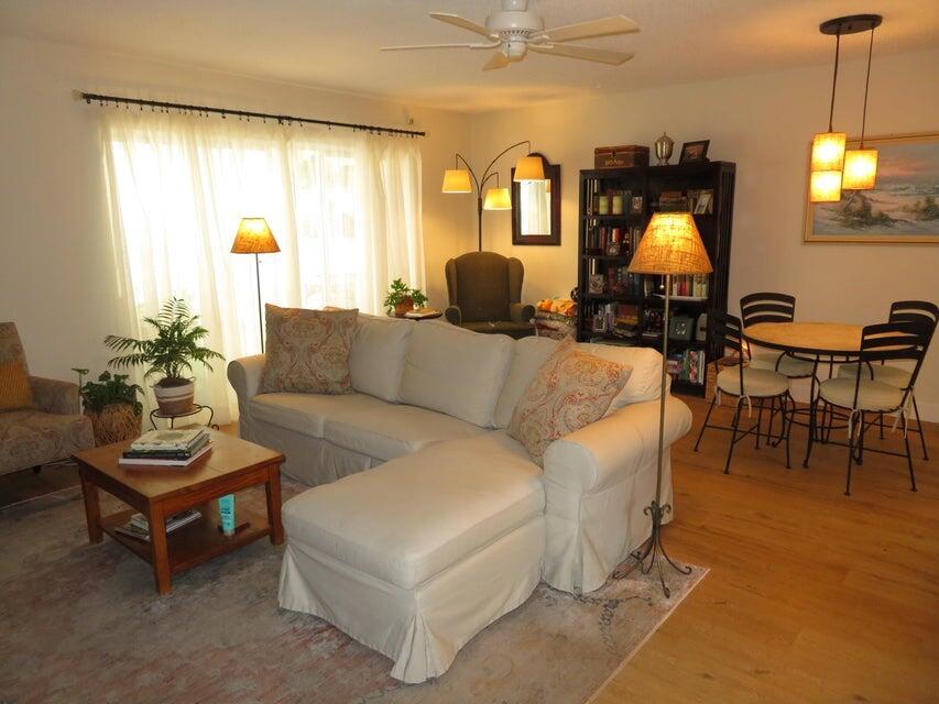 LAKESIDE VILLAGE CONDO 9 - Residential