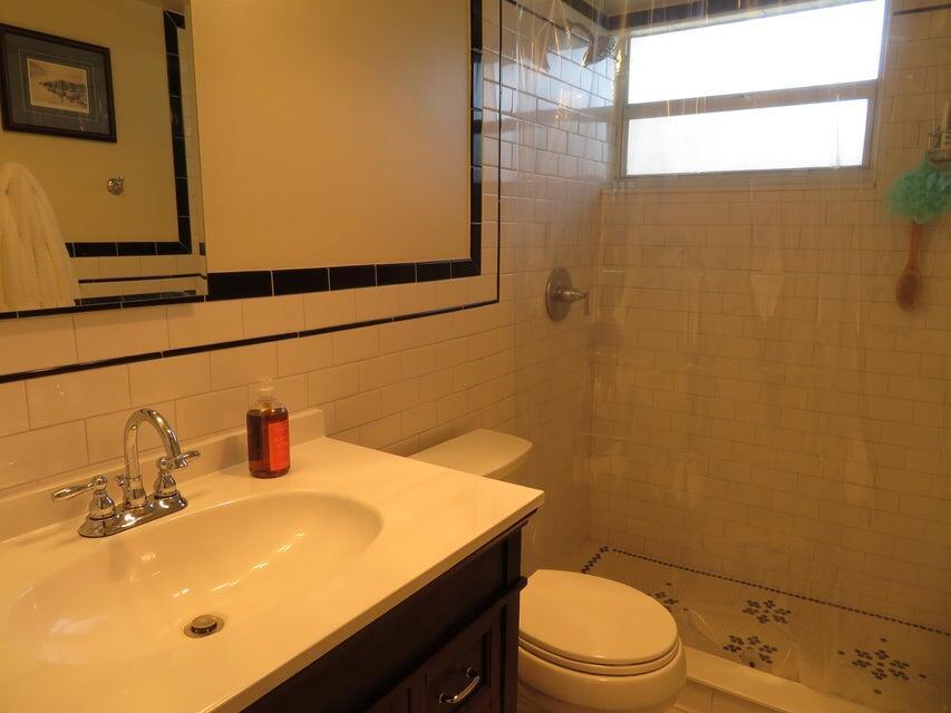 LAKESIDE VILLAGE CONDO 9 - Residential