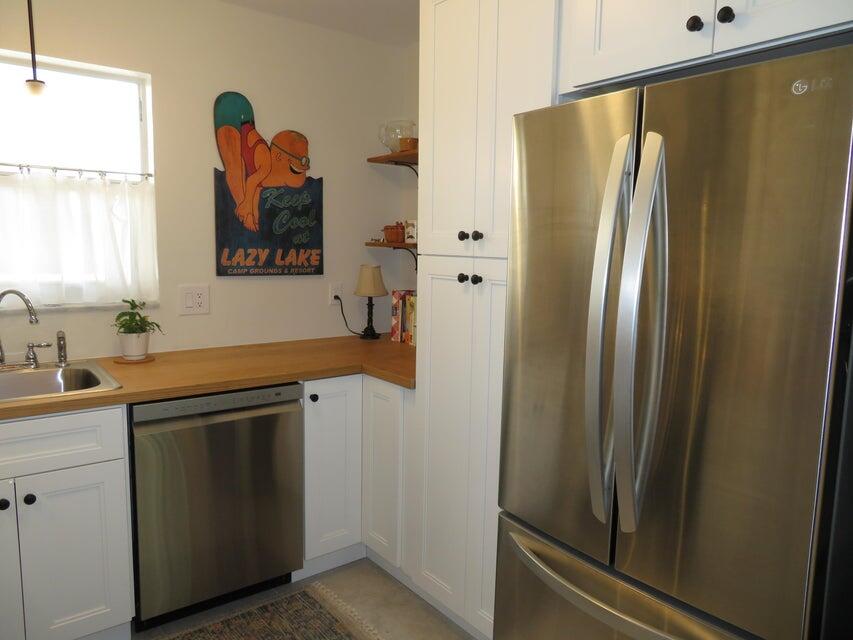 LAKESIDE VILLAGE CONDO 9 - Residential