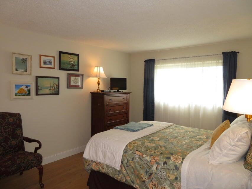 LAKESIDE VILLAGE CONDO 9 - Residential