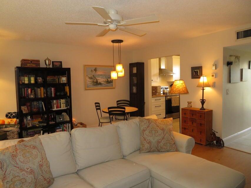 LAKESIDE VILLAGE CONDO 9 - Residential