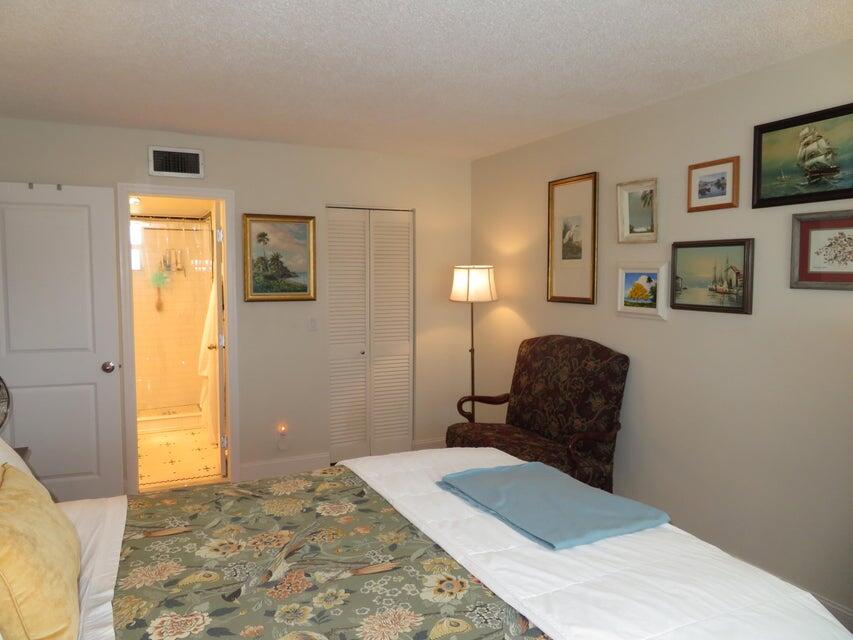 LAKESIDE VILLAGE CONDO 9 - Residential