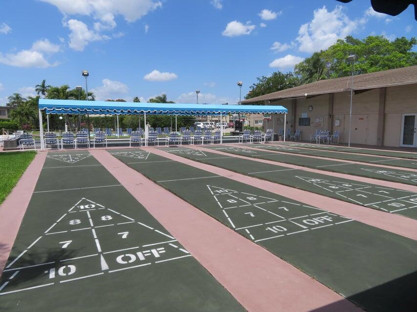 LAKESIDE VILLAGE CONDO 9 - Residential