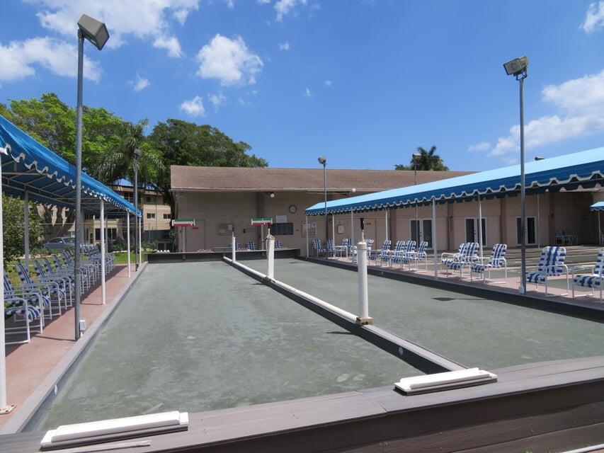 LAKESIDE VILLAGE CONDO 9 - Residential