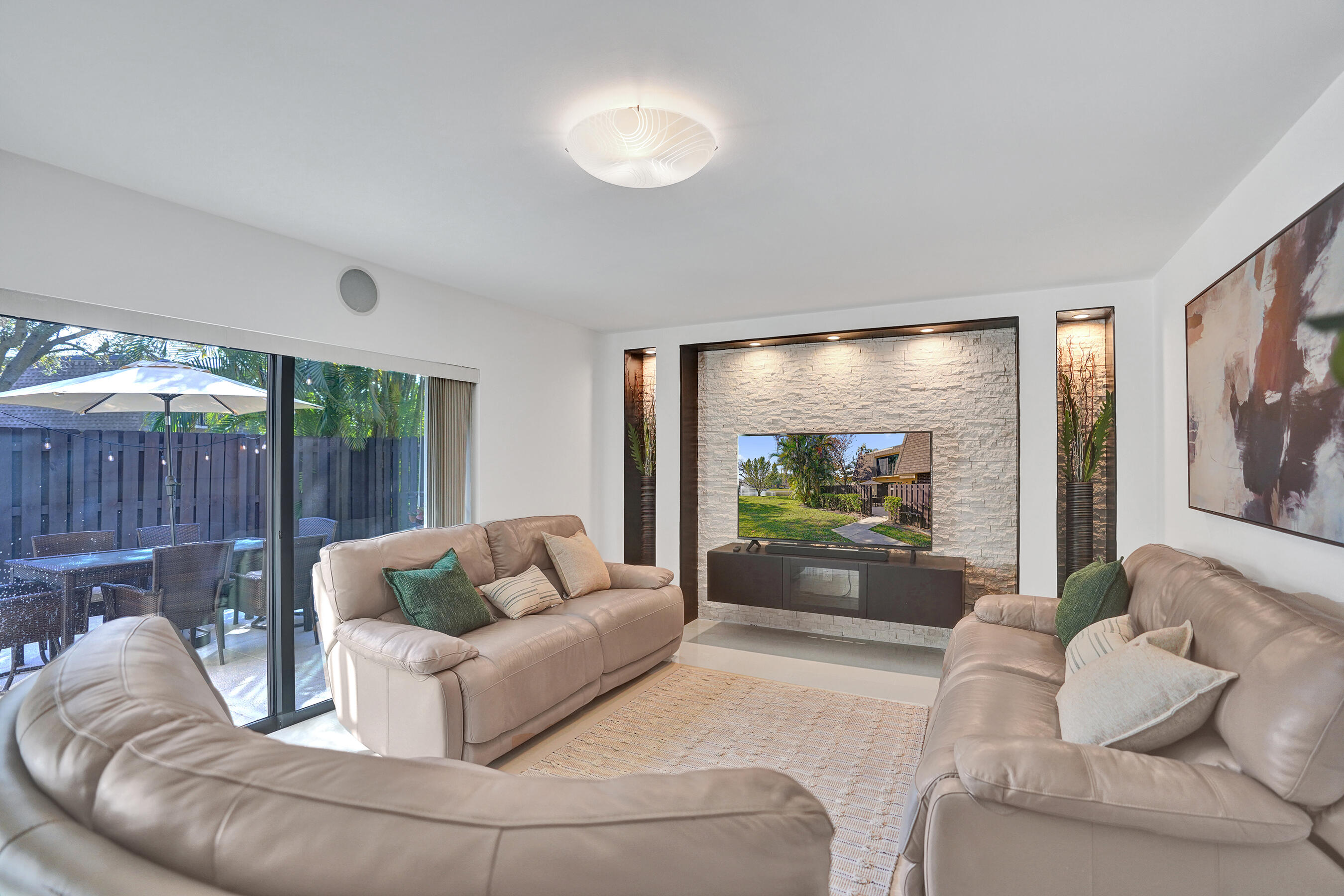 DELRAY OAKS WEST CONDO - Residential