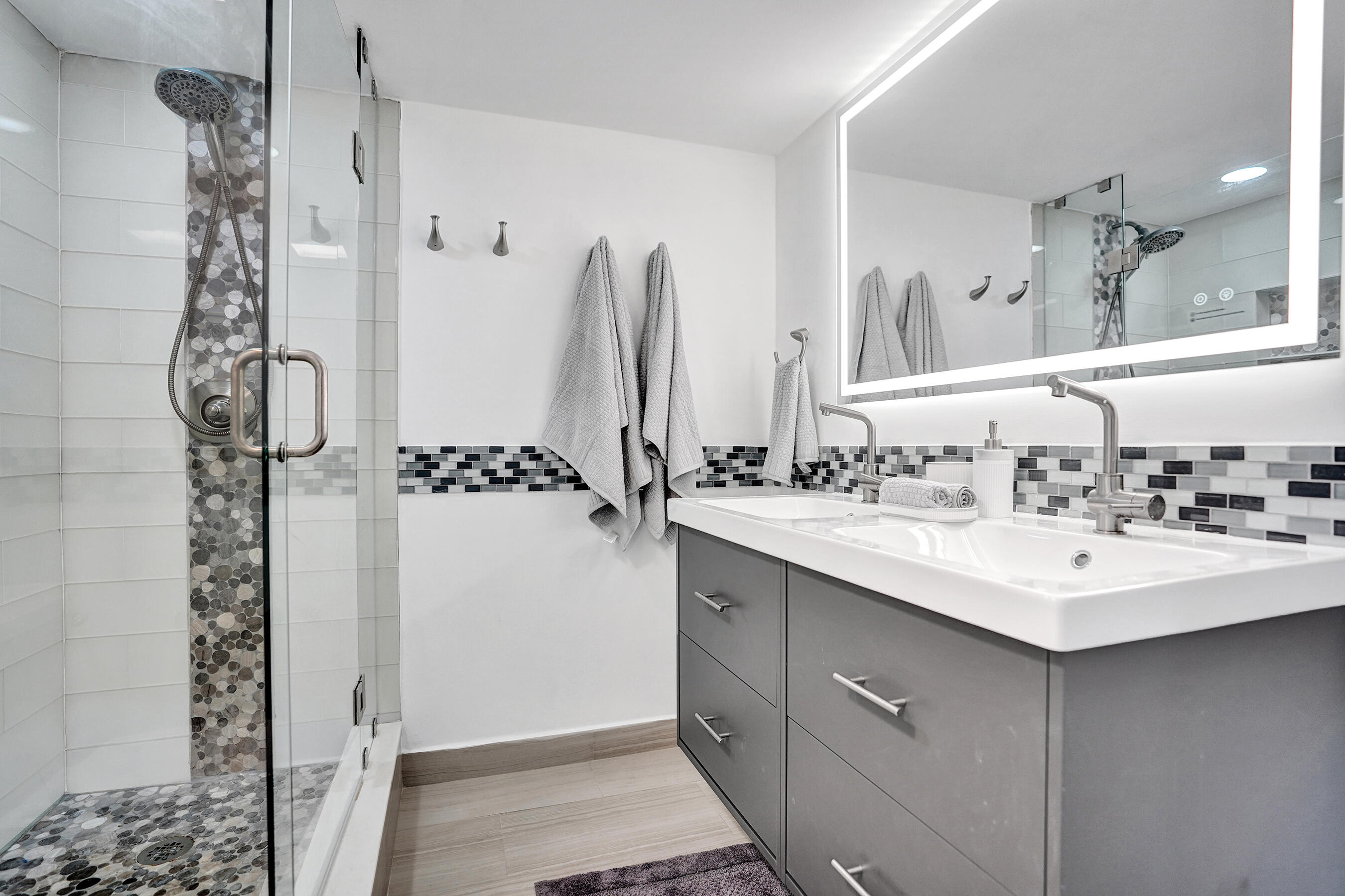 DELRAY OAKS WEST CONDO - Residential