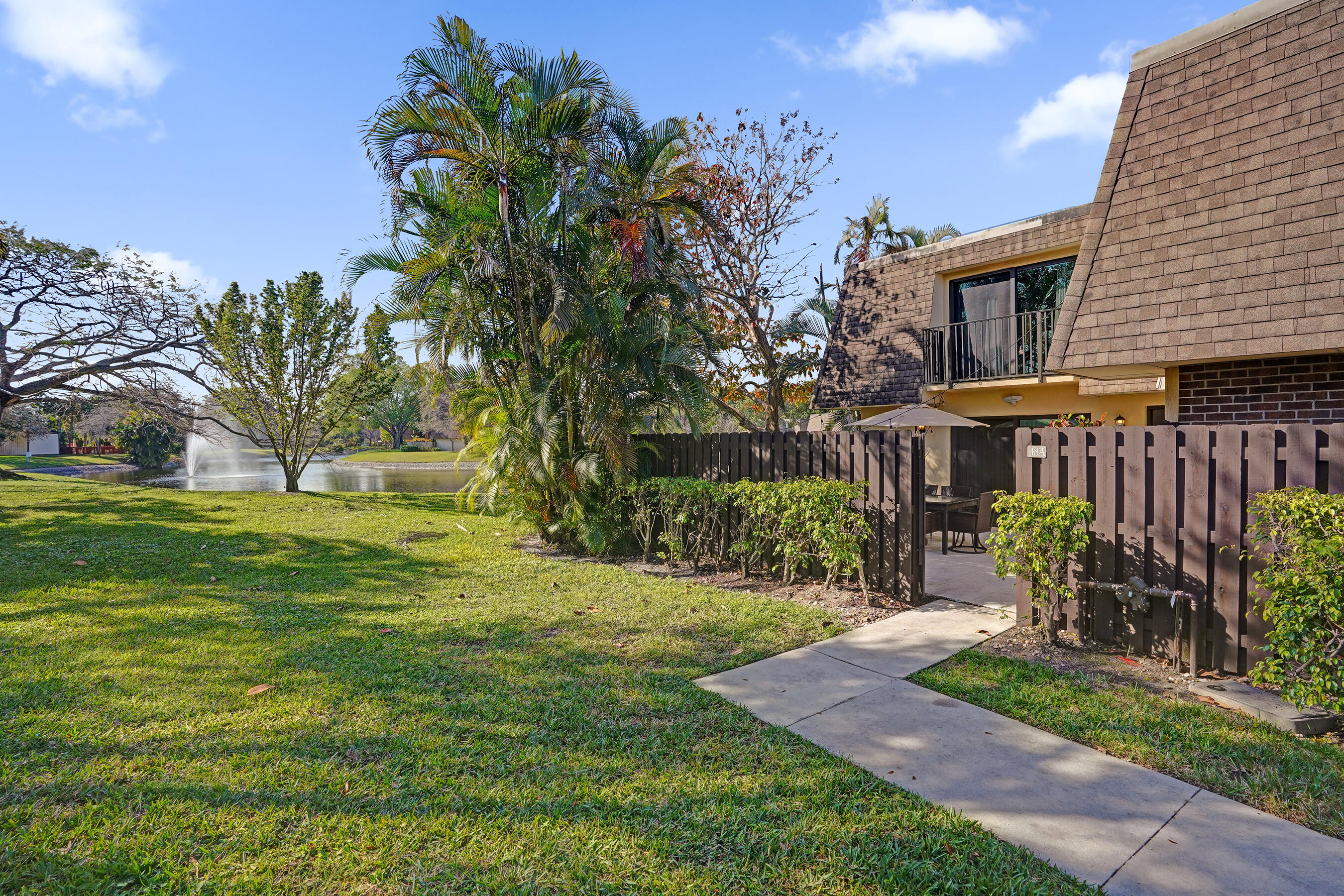 DELRAY OAKS WEST CONDO - Residential