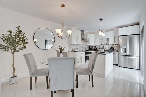 2889 SW 22nd Circle 48a Delray Beach FL 33445