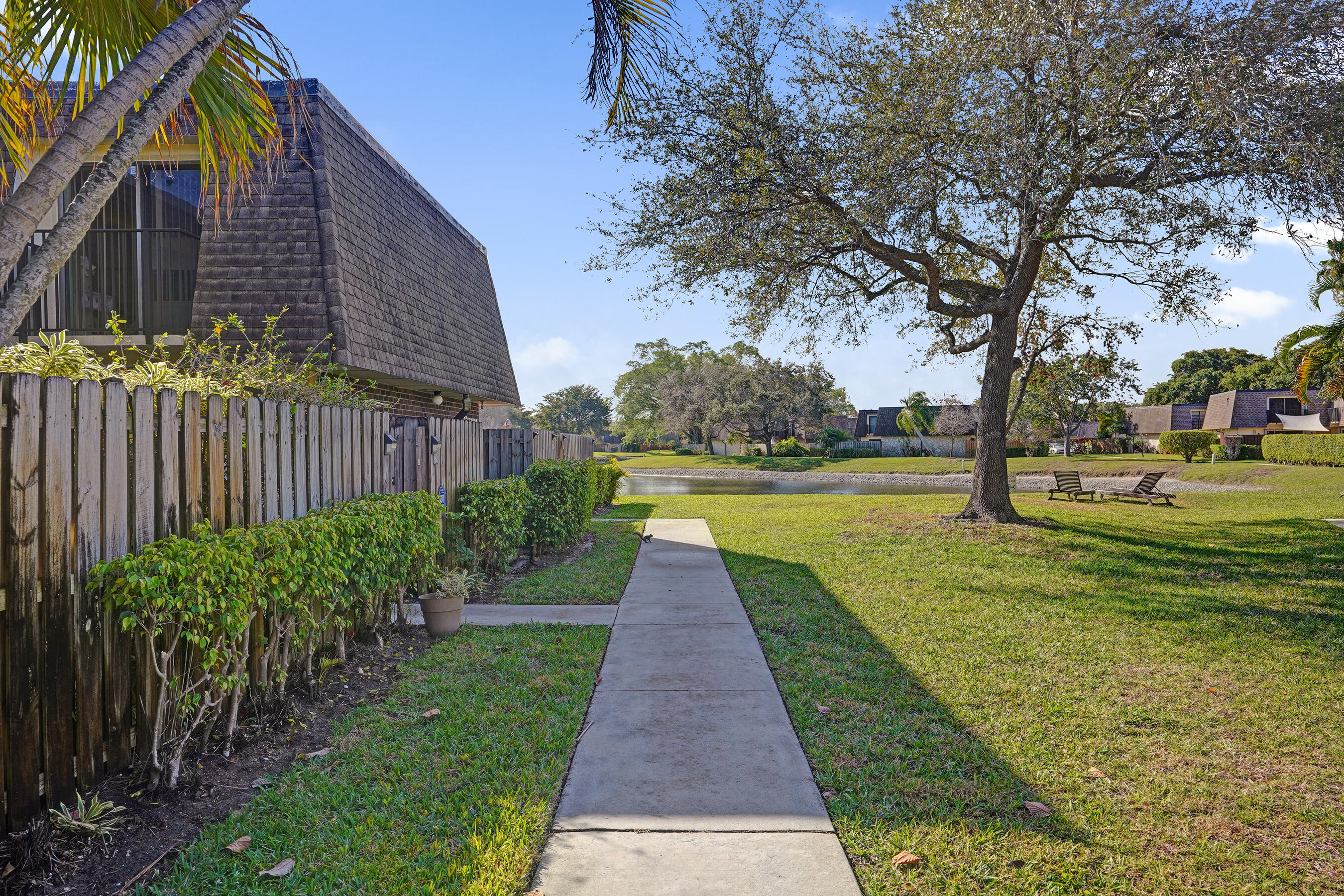 DELRAY OAKS WEST CONDO - Residential
